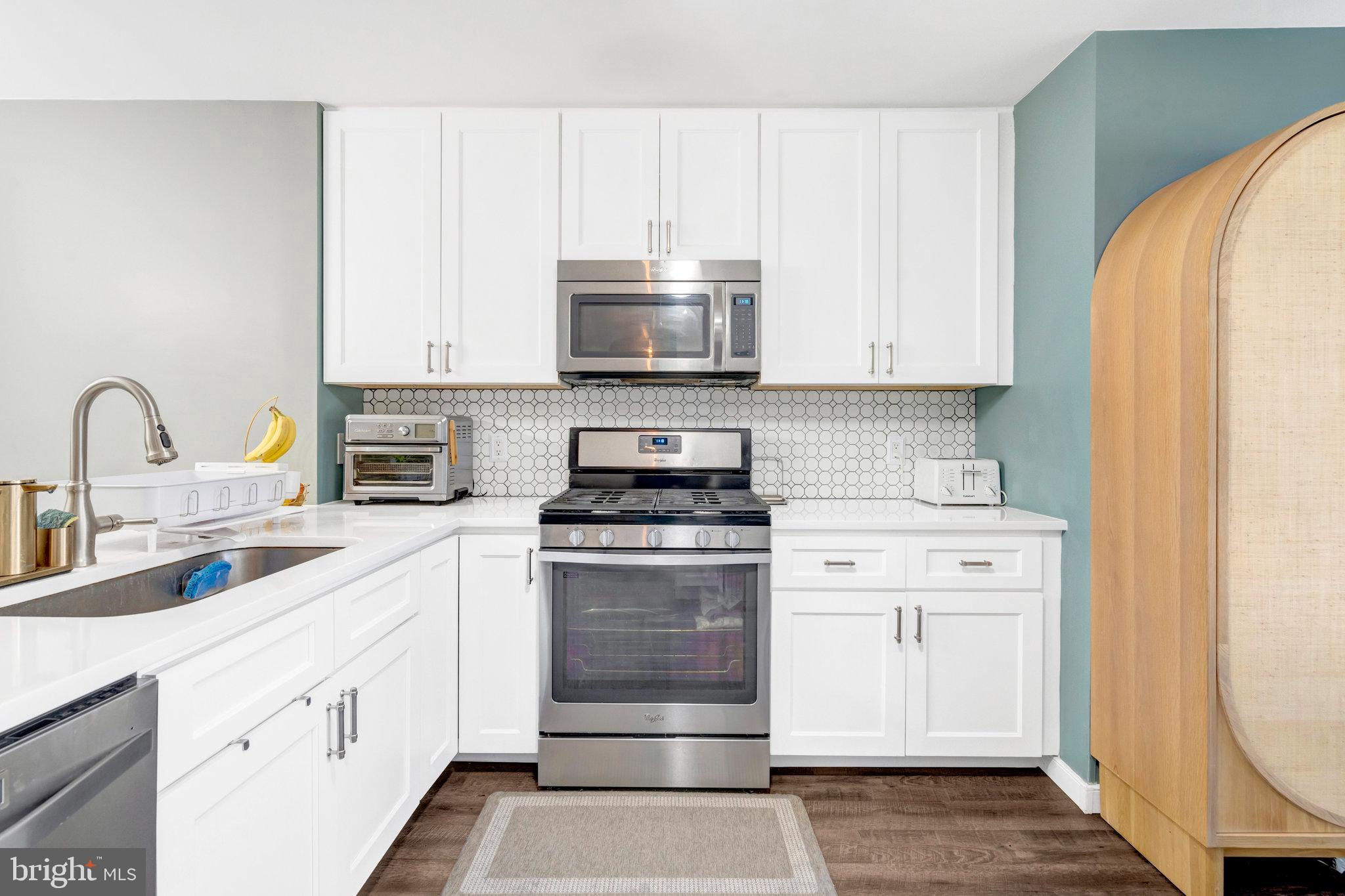 CENTREVILLE GREEN - Residential Lease