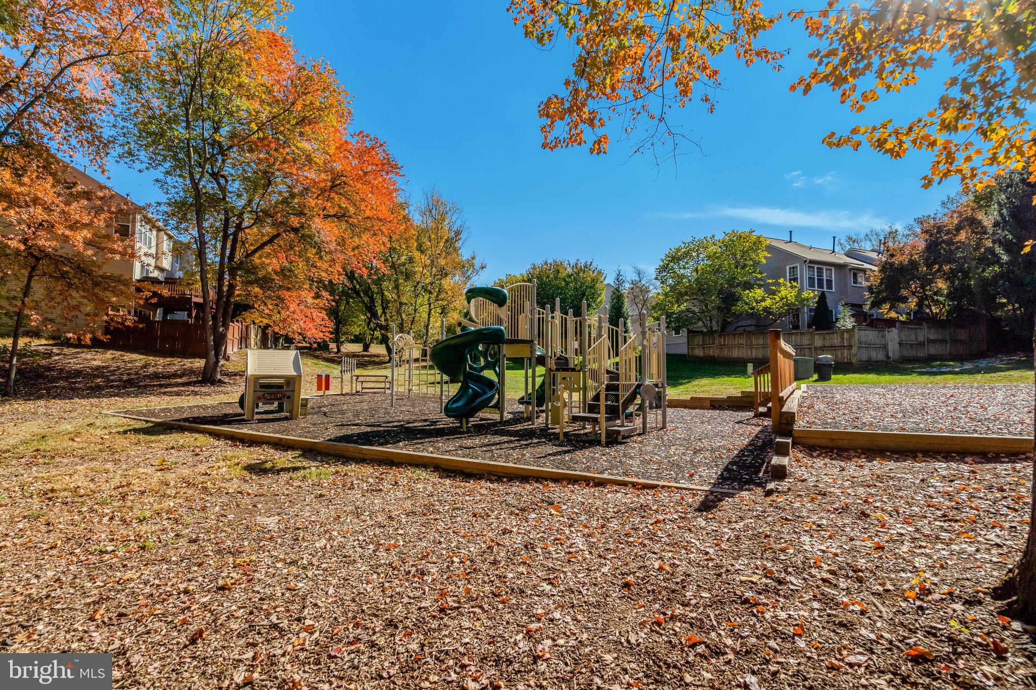 CENTREVILLE GREEN - Residential Lease