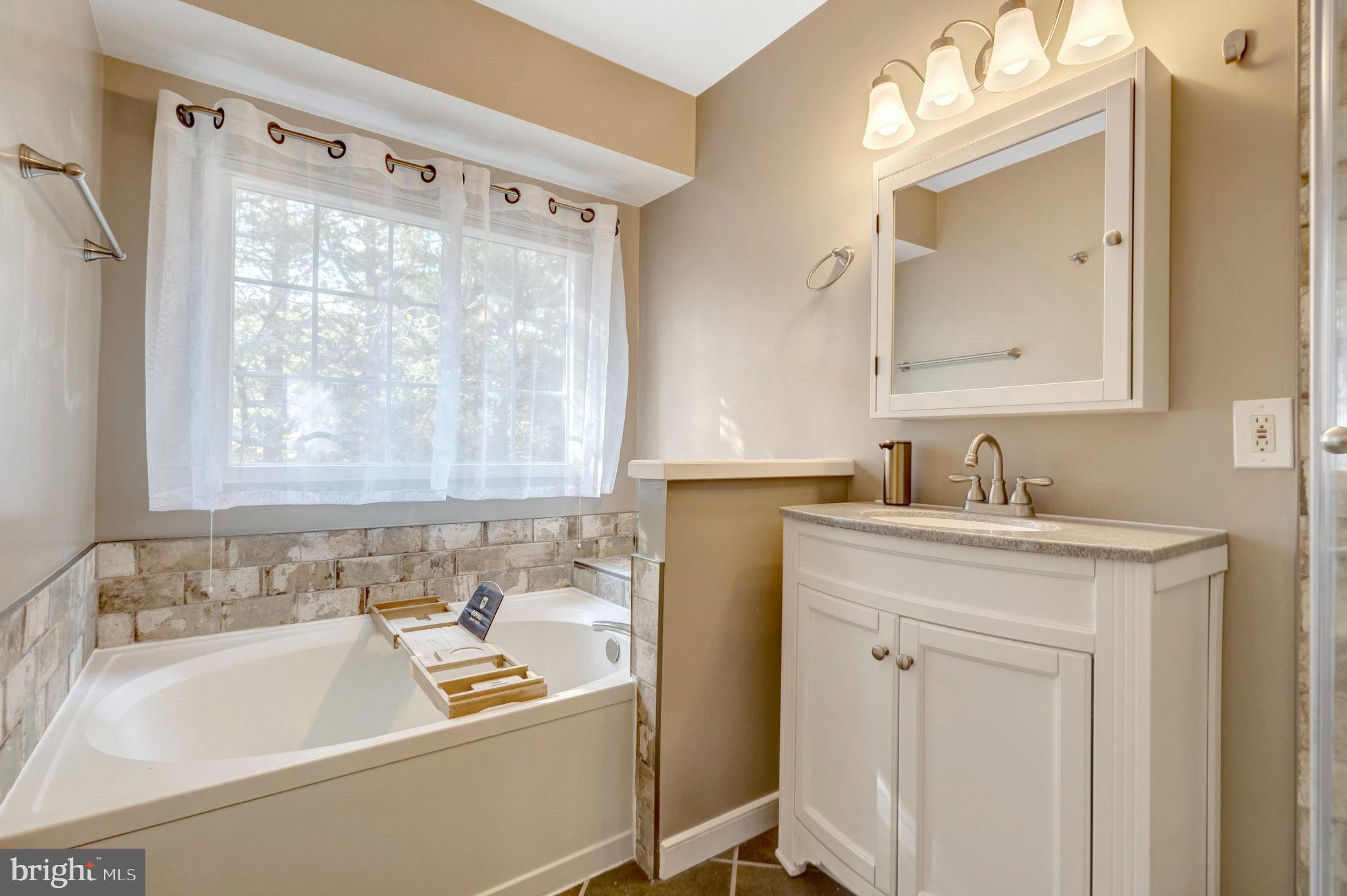 CENTREVILLE GREEN - Residential Lease