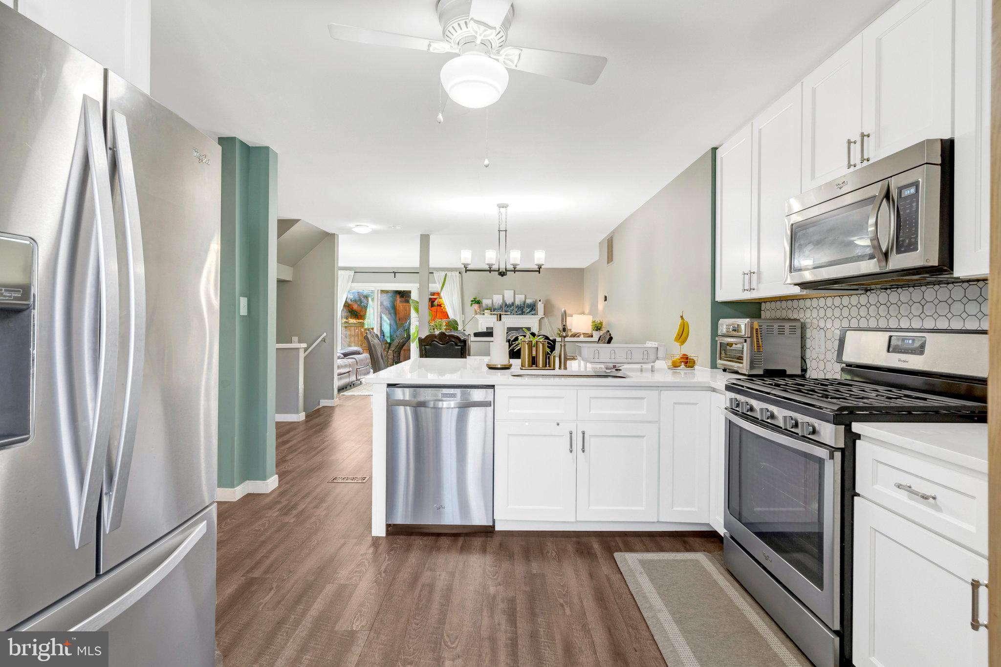 CENTREVILLE GREEN - Residential Lease