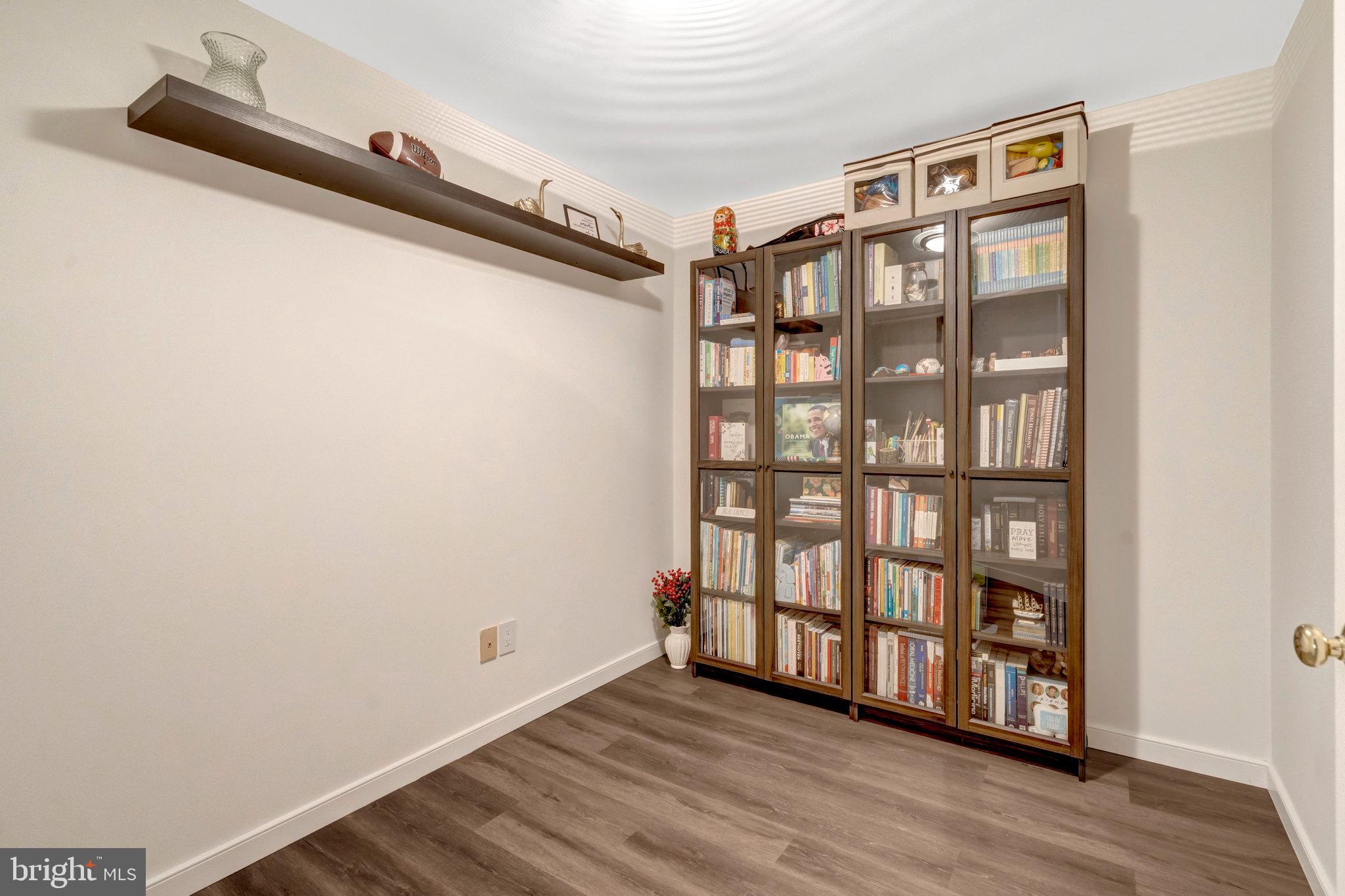 CENTREVILLE GREEN - Residential Lease