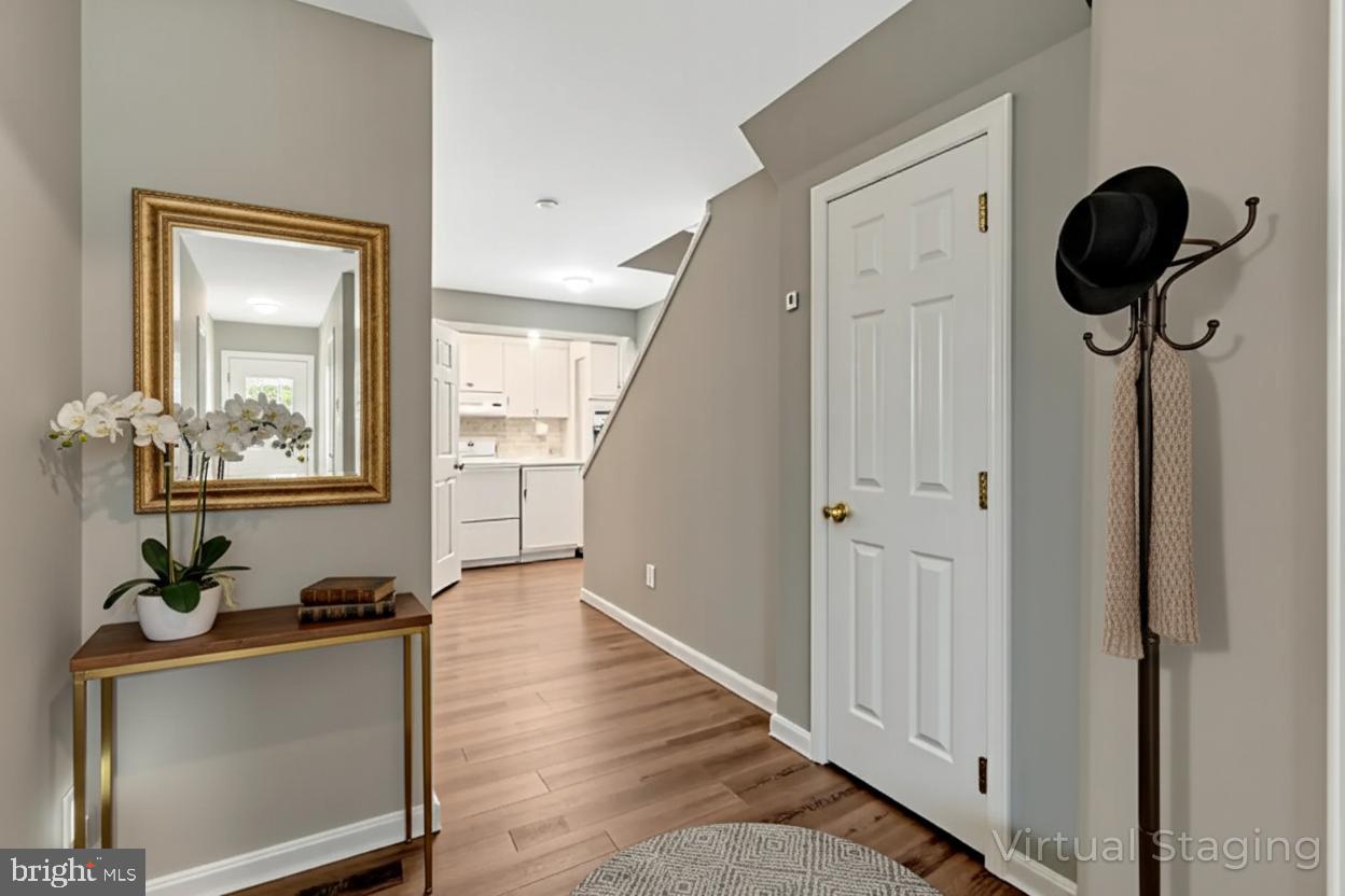 CENTREVILLE GREEN - Residential Lease