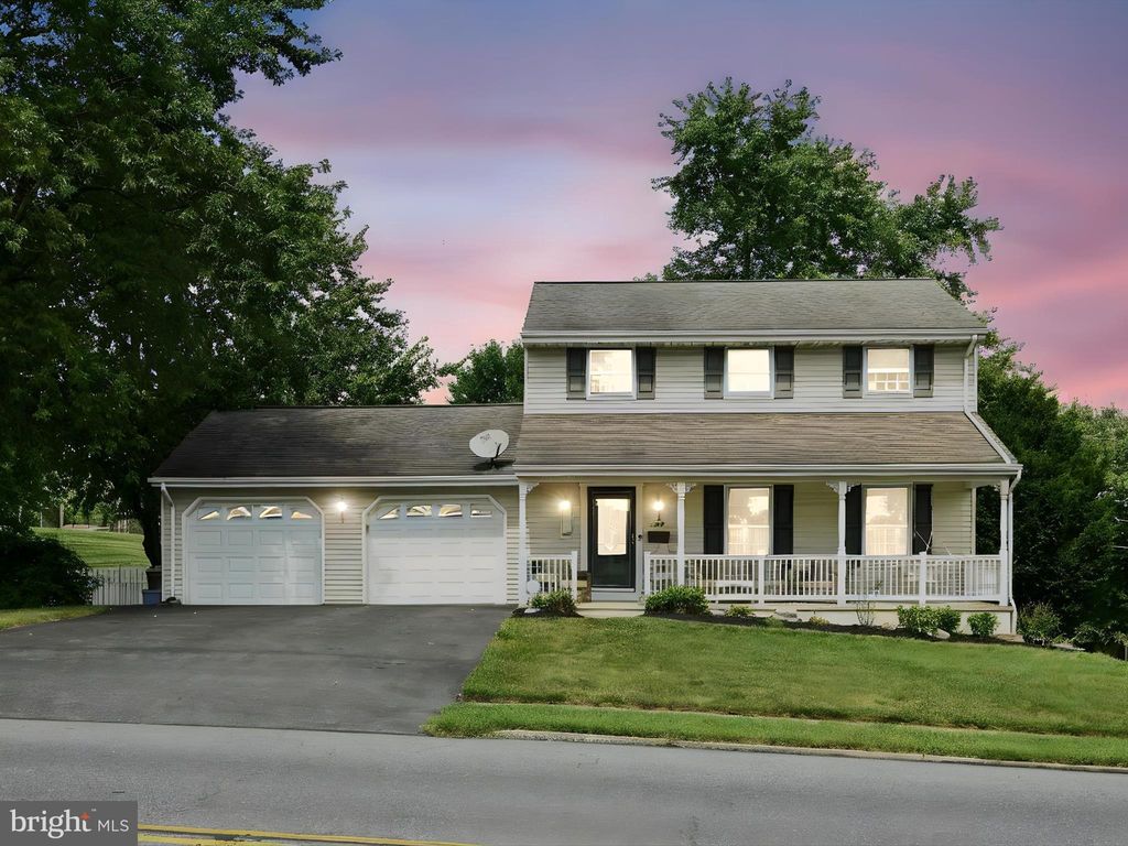 Photo of 599 N Holly Street, ELIZABETHTOWN, PA 17022 (MLS # PALA2074456)