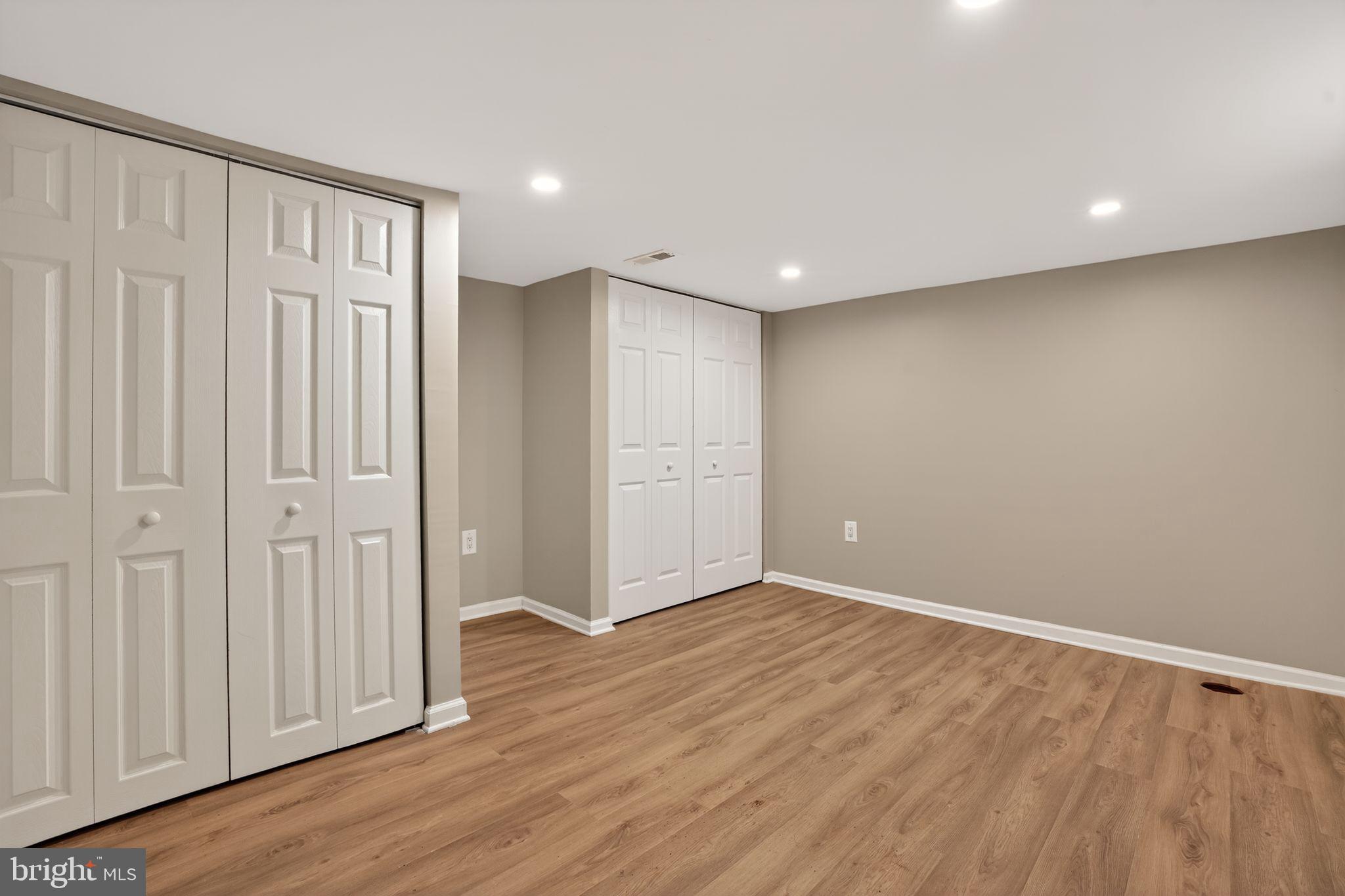 MOYERS PARK - Residential