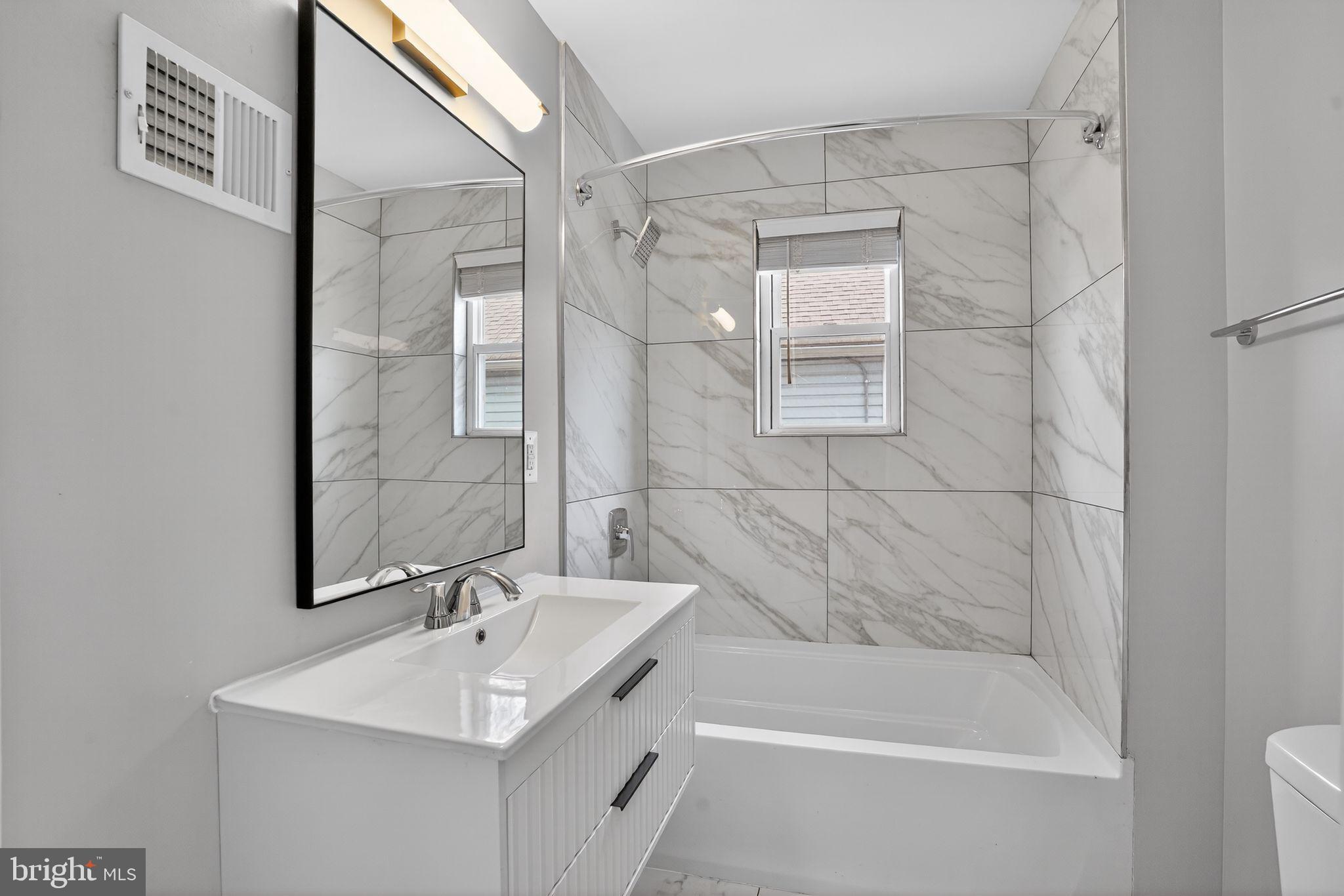 MOYERS PARK - Residential