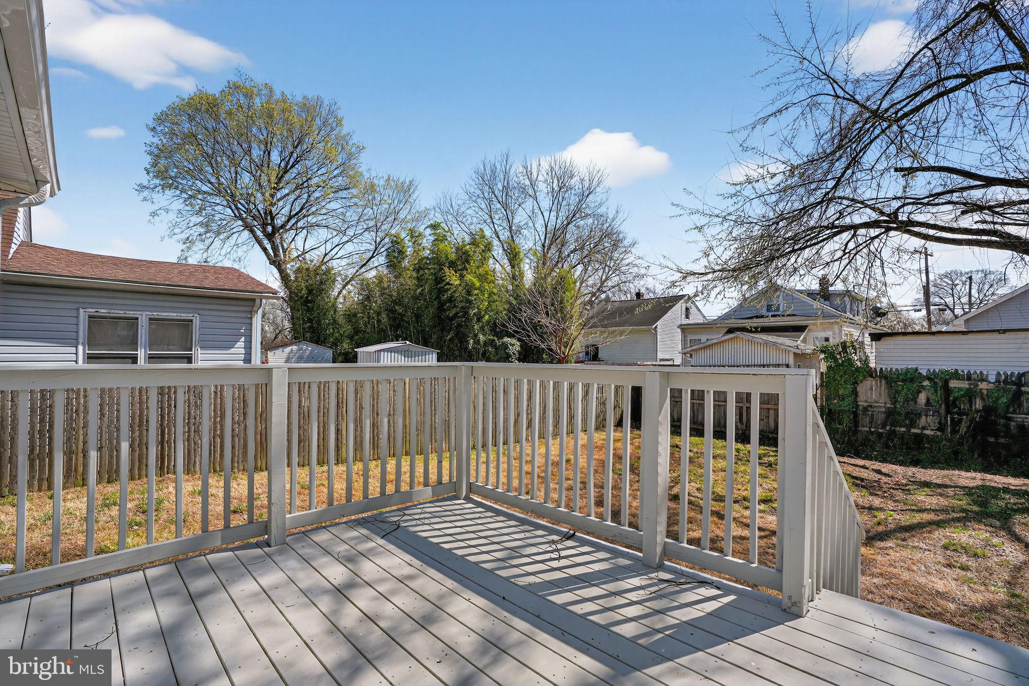 MOYERS PARK - Residential