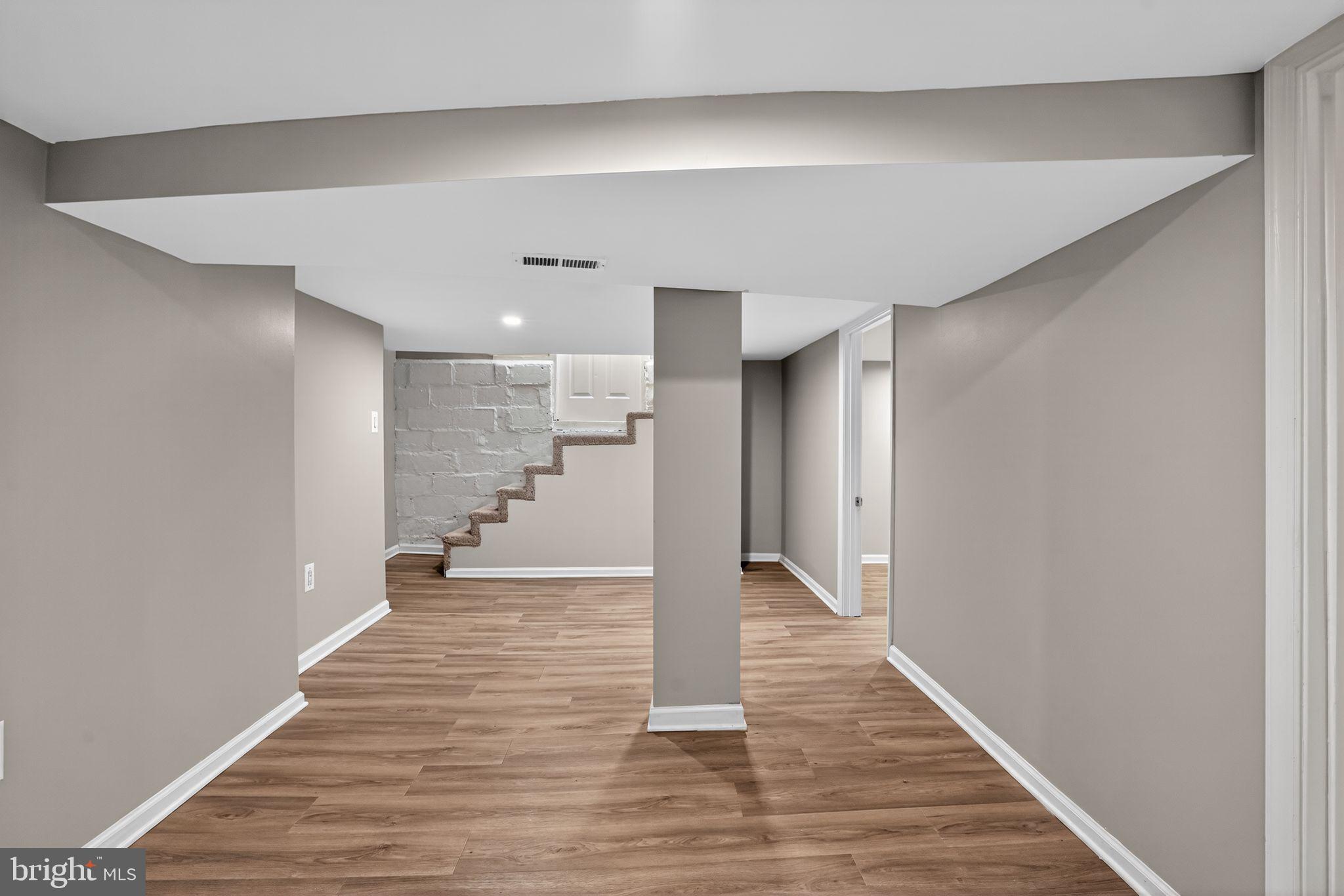 MOYERS PARK - Residential