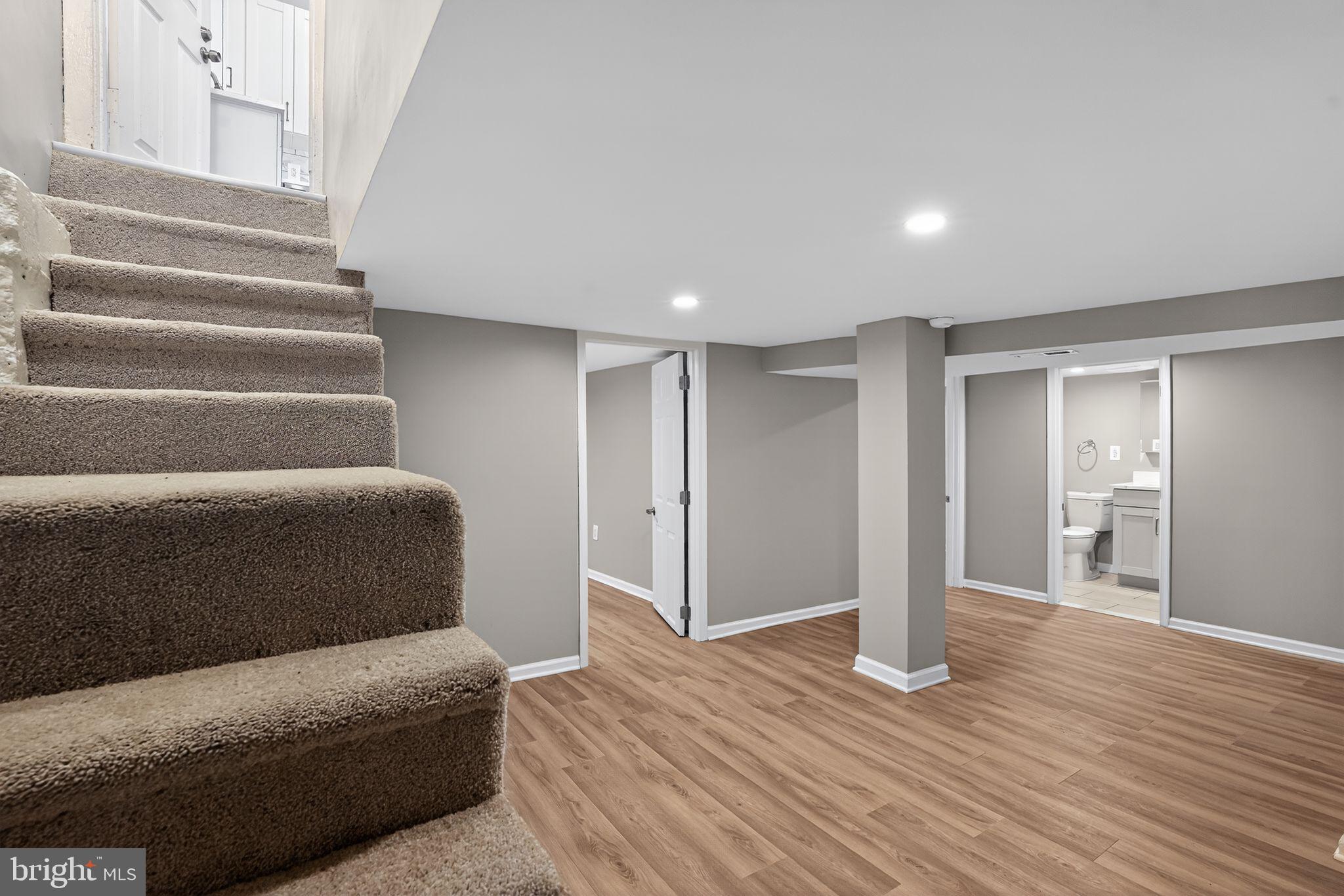 MOYERS PARK - Residential