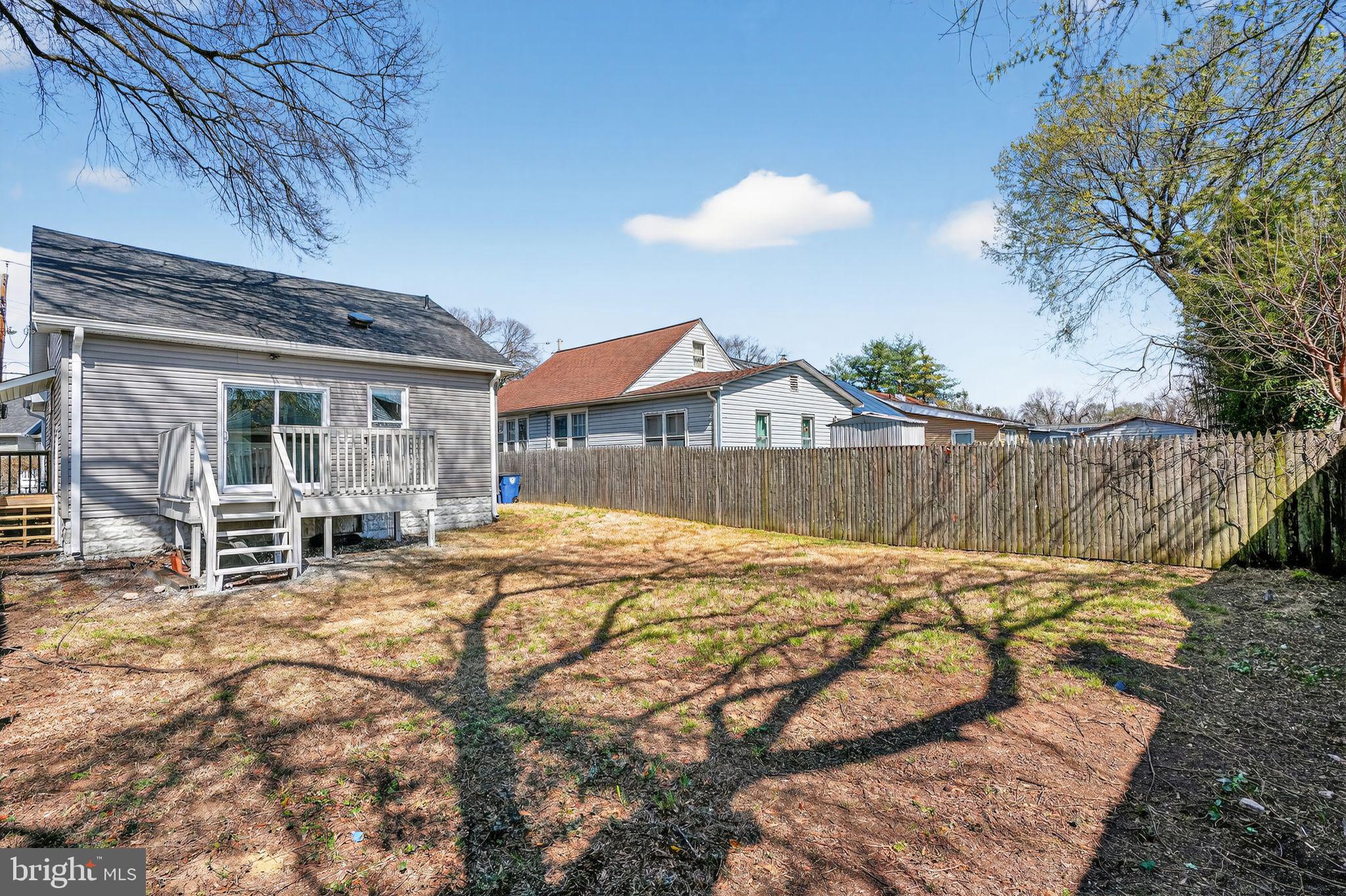 MOYERS PARK - Residential