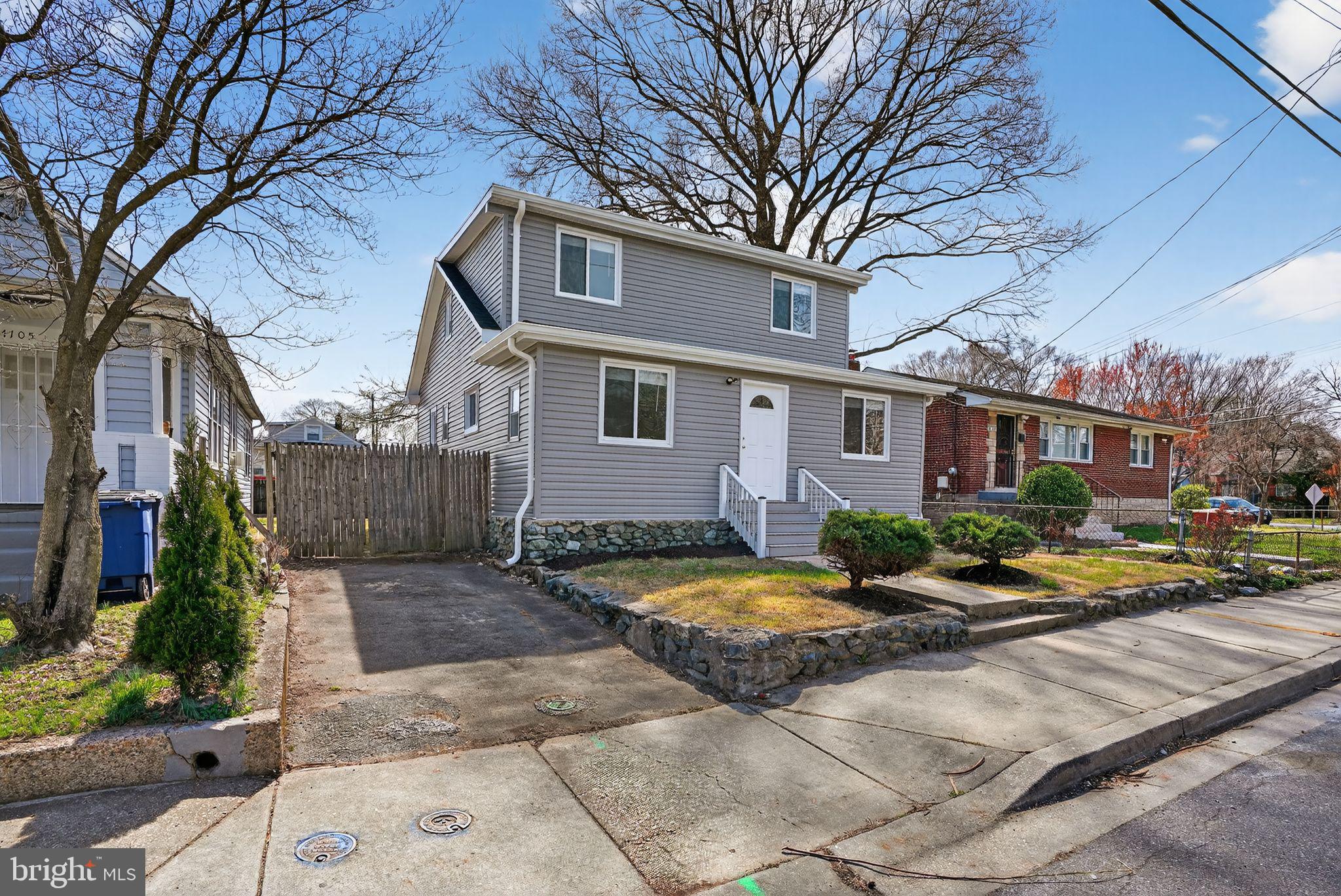 MOYERS PARK - Residential