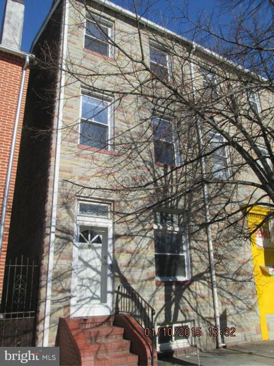 Come see this nice 3 (possibly 4) bedroom house in a great location! Wood floors, a fireplace, stained glass are a few of the amenities in this spacious house. 2nd floor family room/den could be a 4th bedroom. Close to Johns Hopkins Hospital, Fells Point waterfront, downtown and Canton. Available immediately.