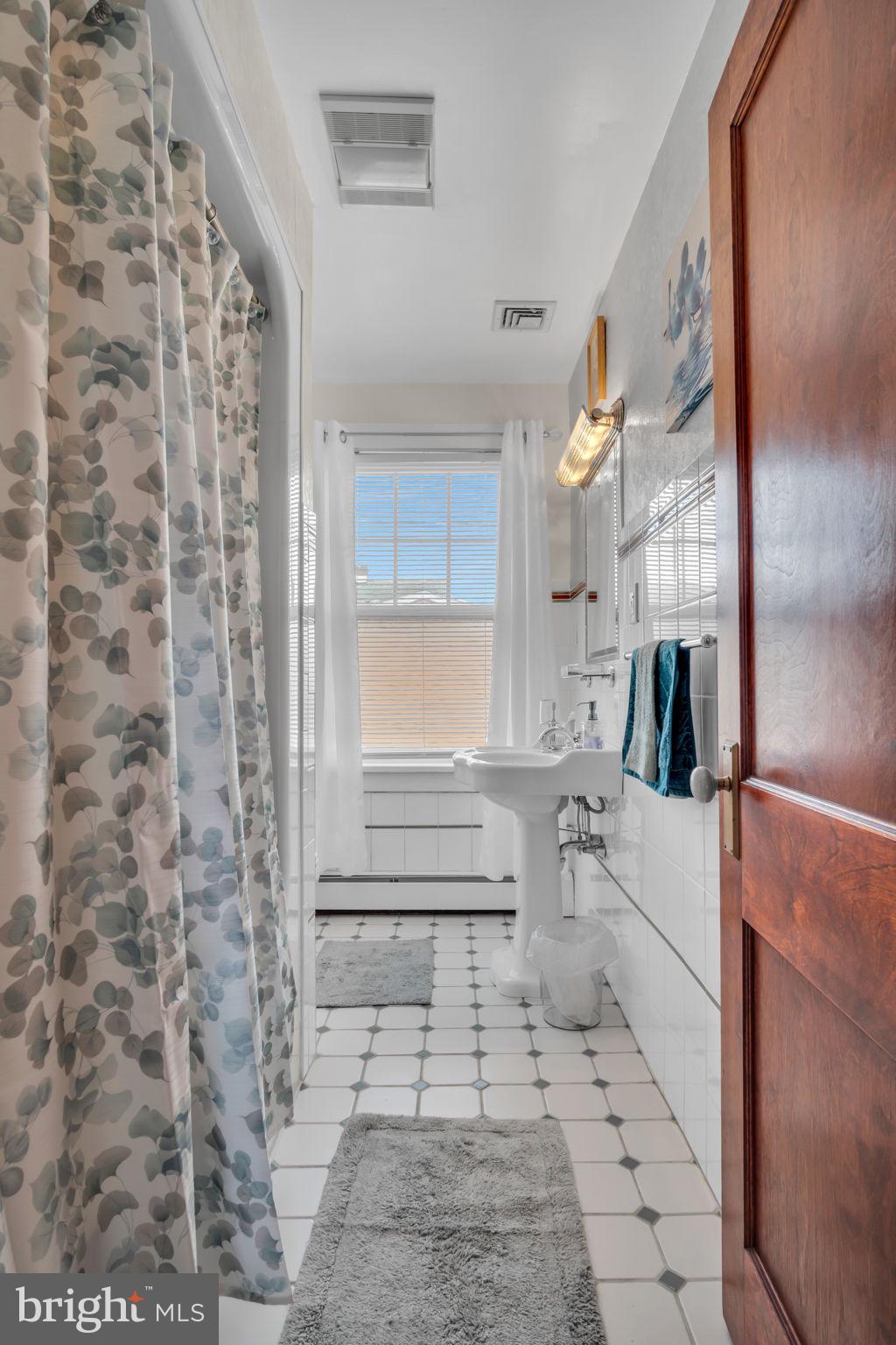 ALLISON HILL - Residential