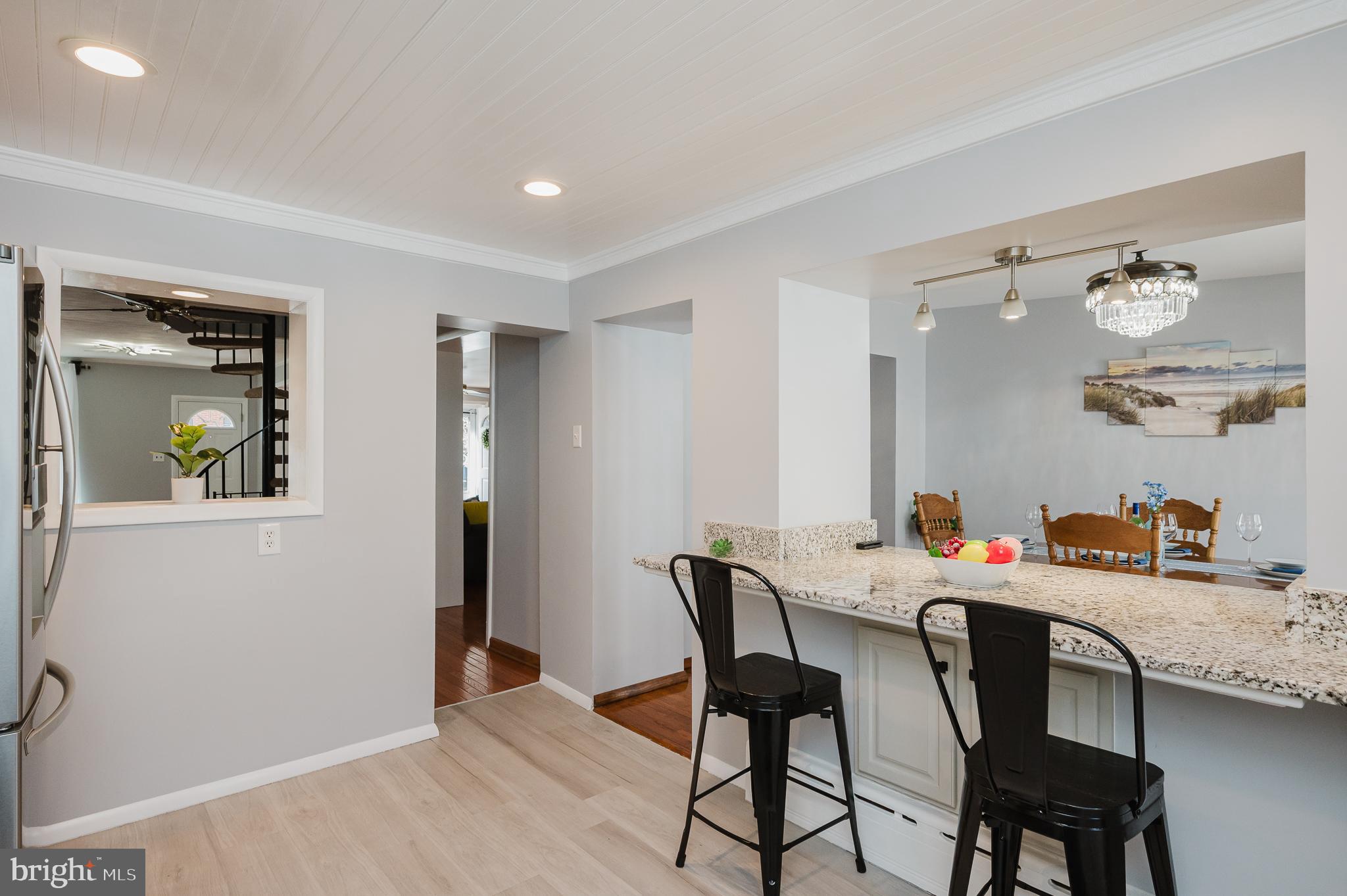 LOCUST POINT - Residential