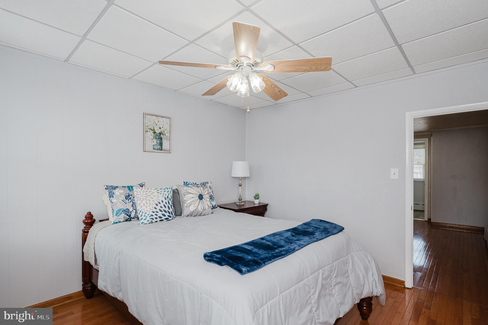 LOCUST POINT - Residential
