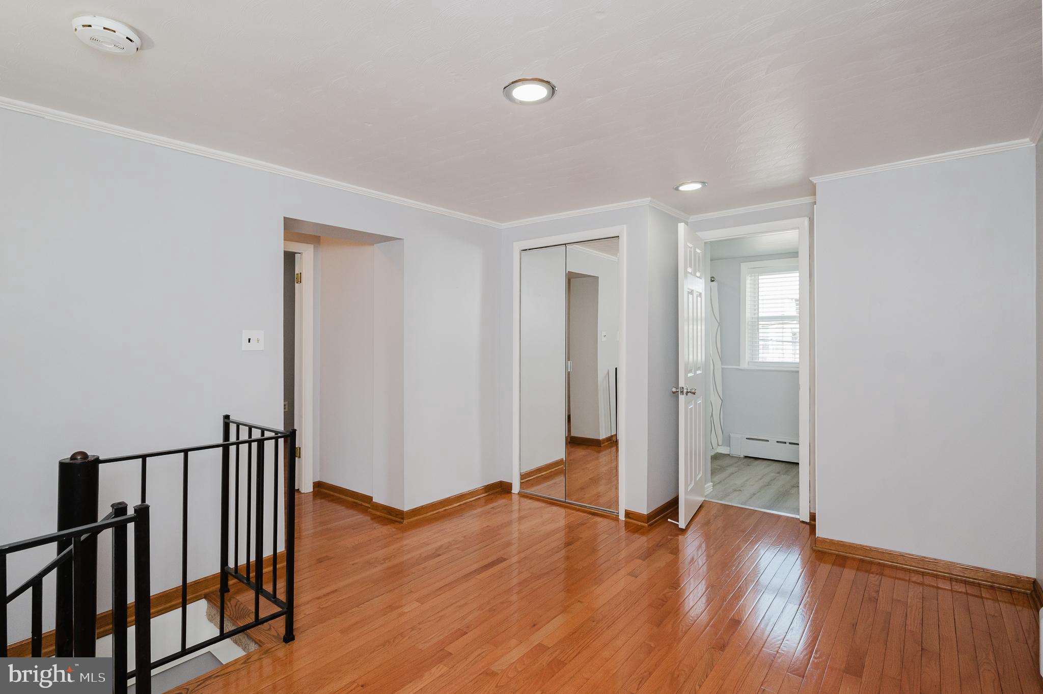 LOCUST POINT - Residential