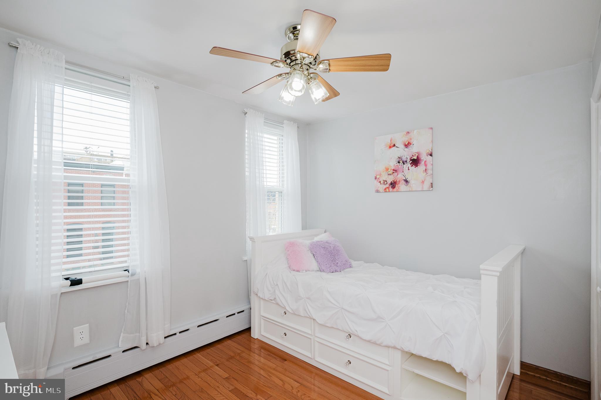 LOCUST POINT - Residential