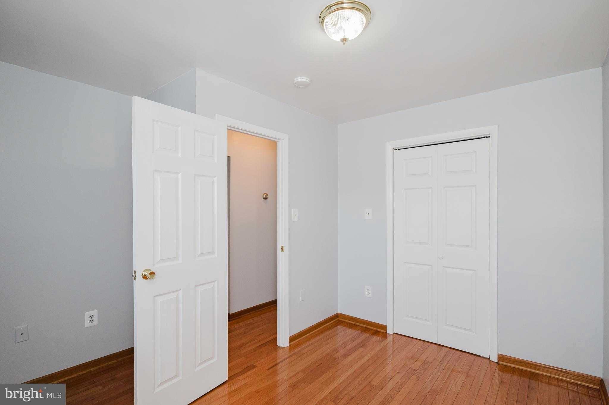 LOCUST POINT - Residential