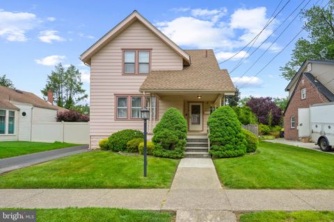Homes For Sale - 1421 Maple Avenue<br/> Camden County, HADDON HEIGHTS, NJ 08035