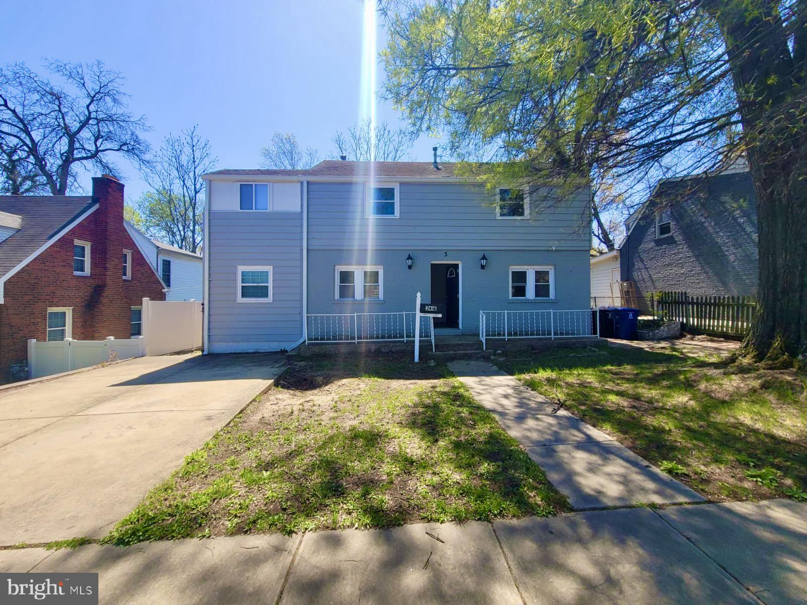 HOLMES - Residential Lease