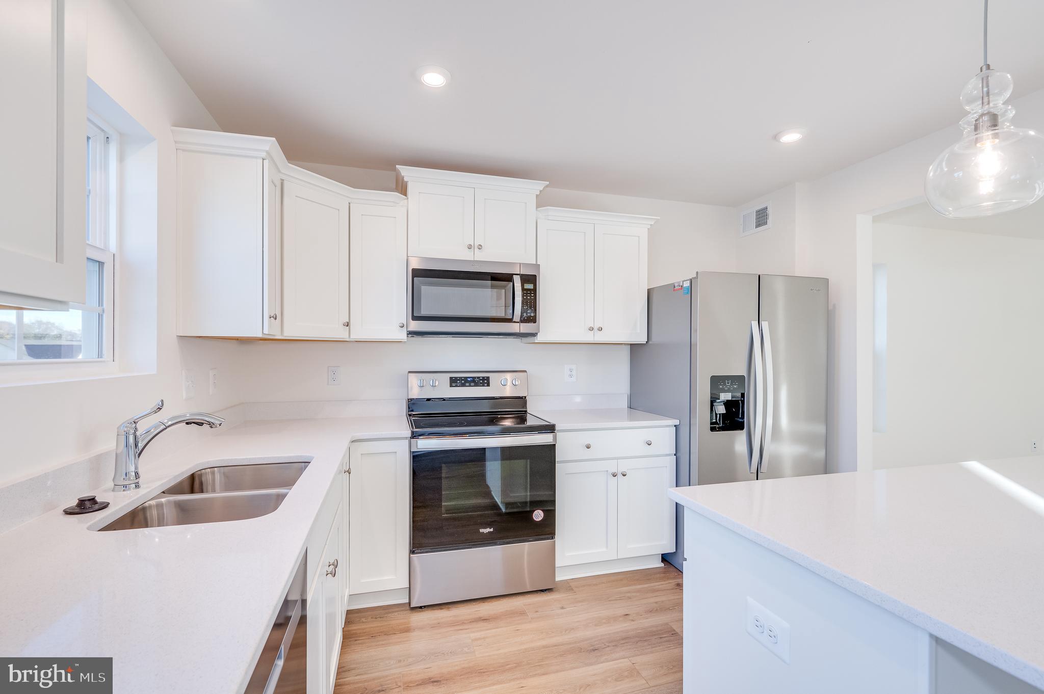 OVERLOOK AT RIVERSIDE - Residential Lease