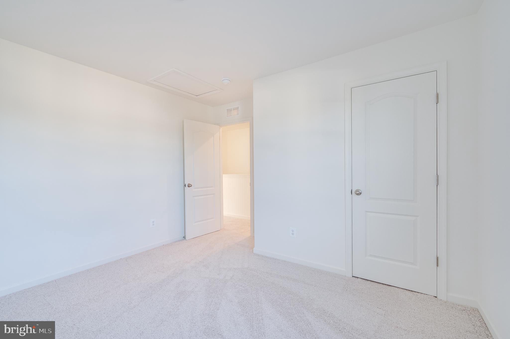 OVERLOOK AT RIVERSIDE - Residential Lease