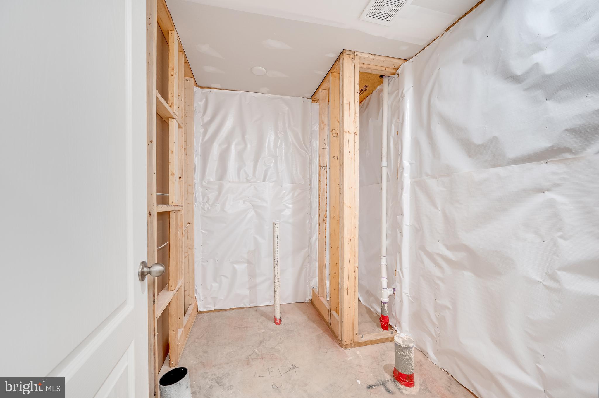 OVERLOOK AT RIVERSIDE - Residential Lease