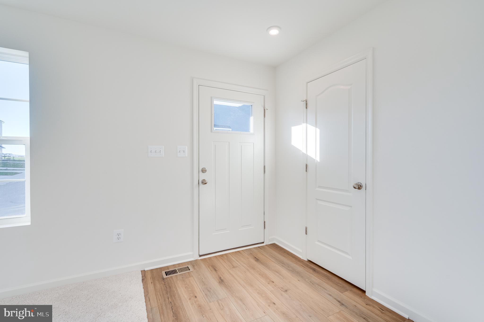 OVERLOOK AT RIVERSIDE - Residential Lease