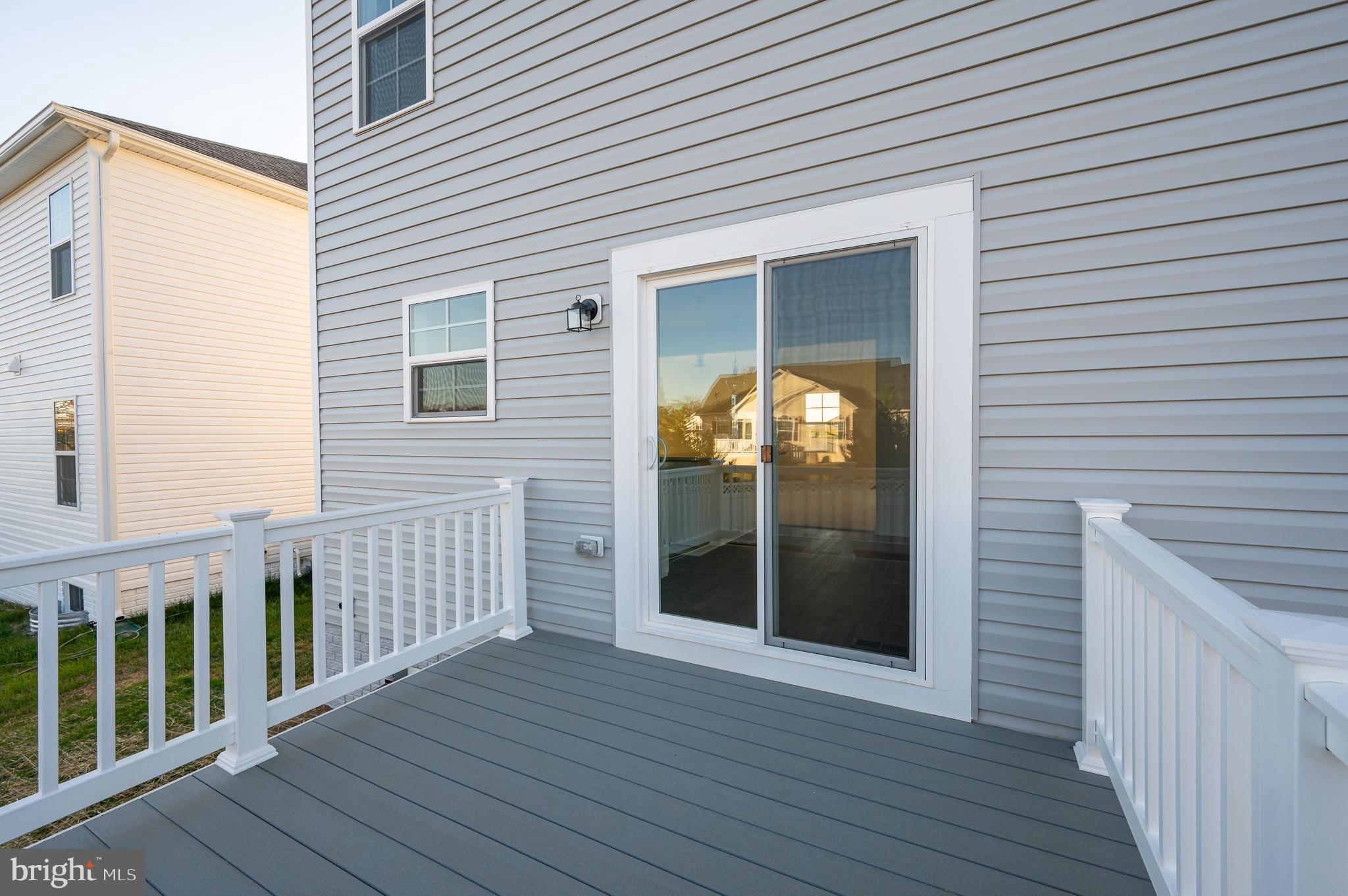 OVERLOOK AT RIVERSIDE - Residential Lease