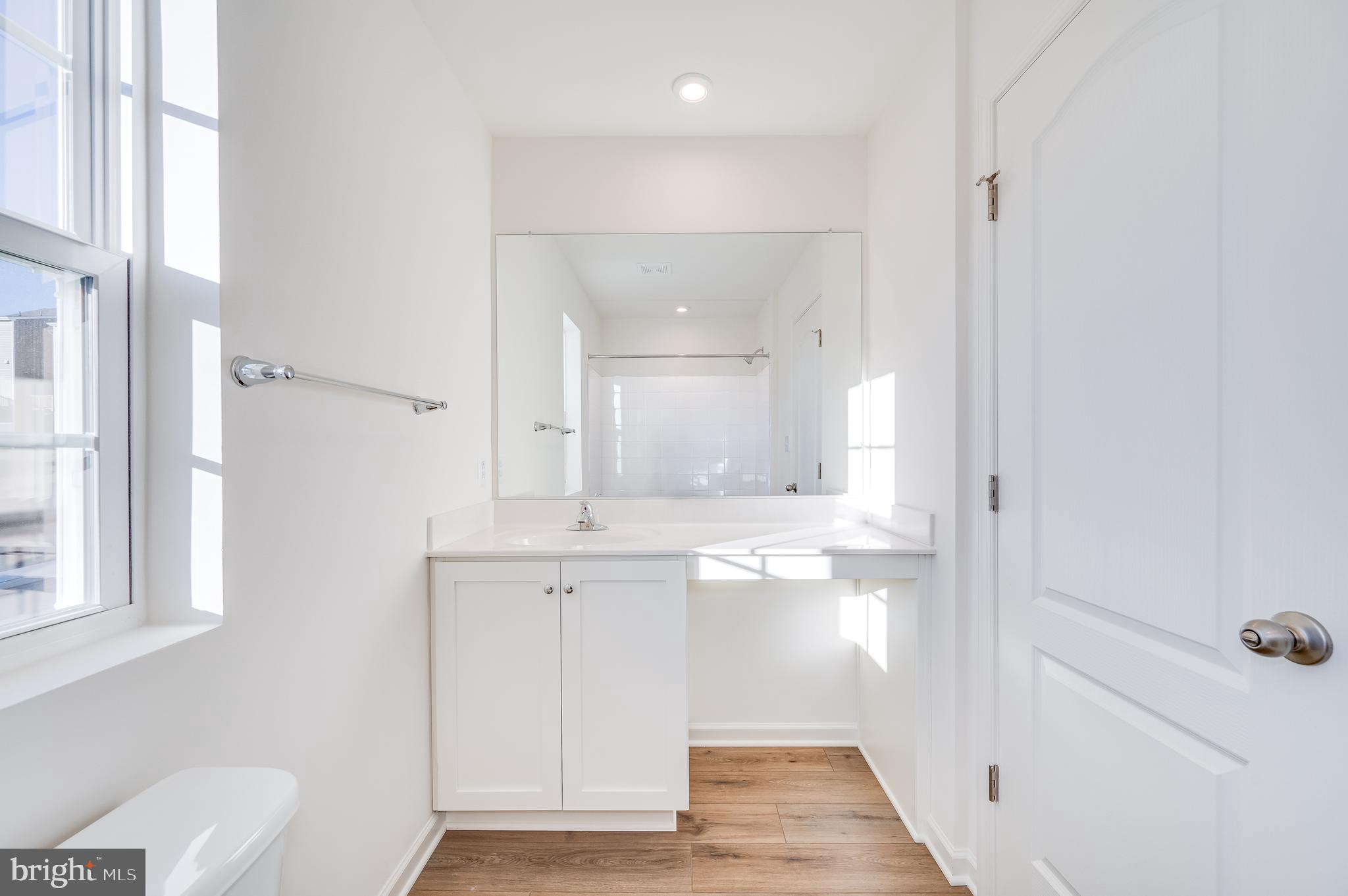 OVERLOOK AT RIVERSIDE - Residential Lease