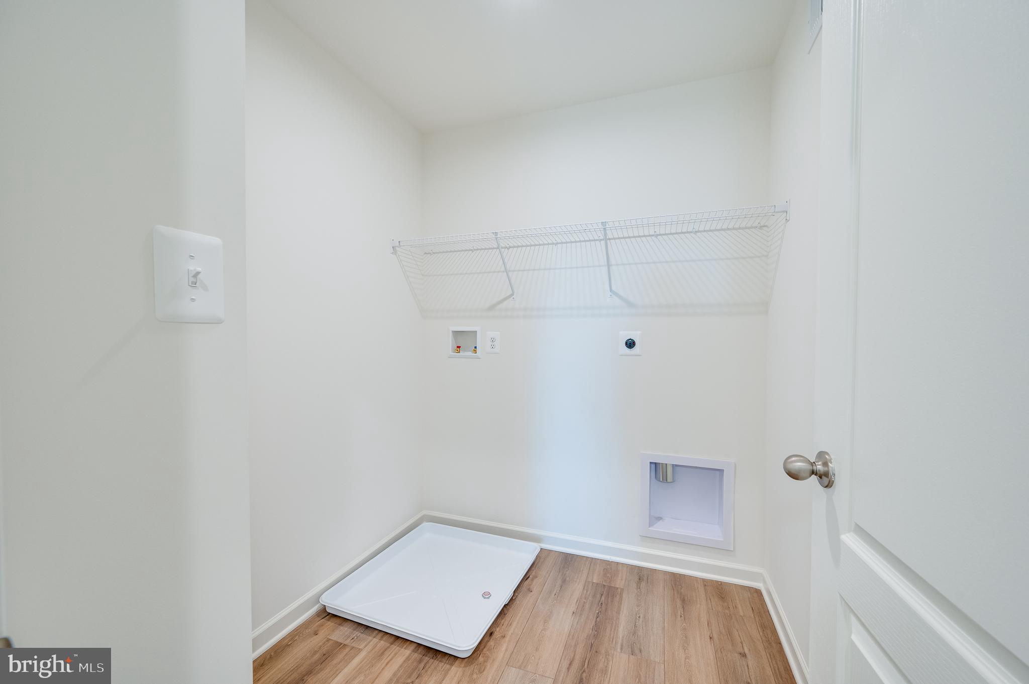 OVERLOOK AT RIVERSIDE - Residential Lease