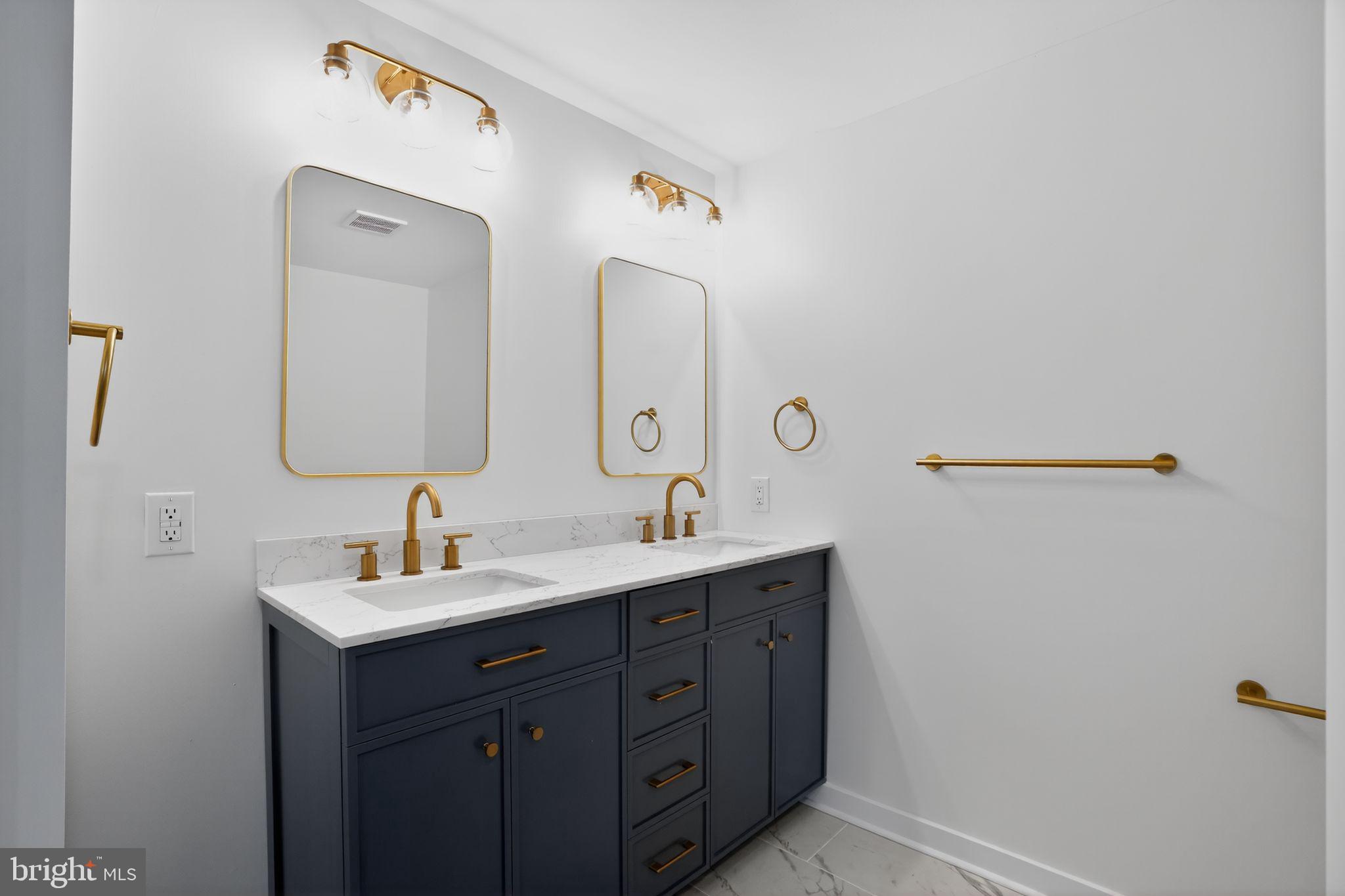 CHESNEY DOWNS - Residential