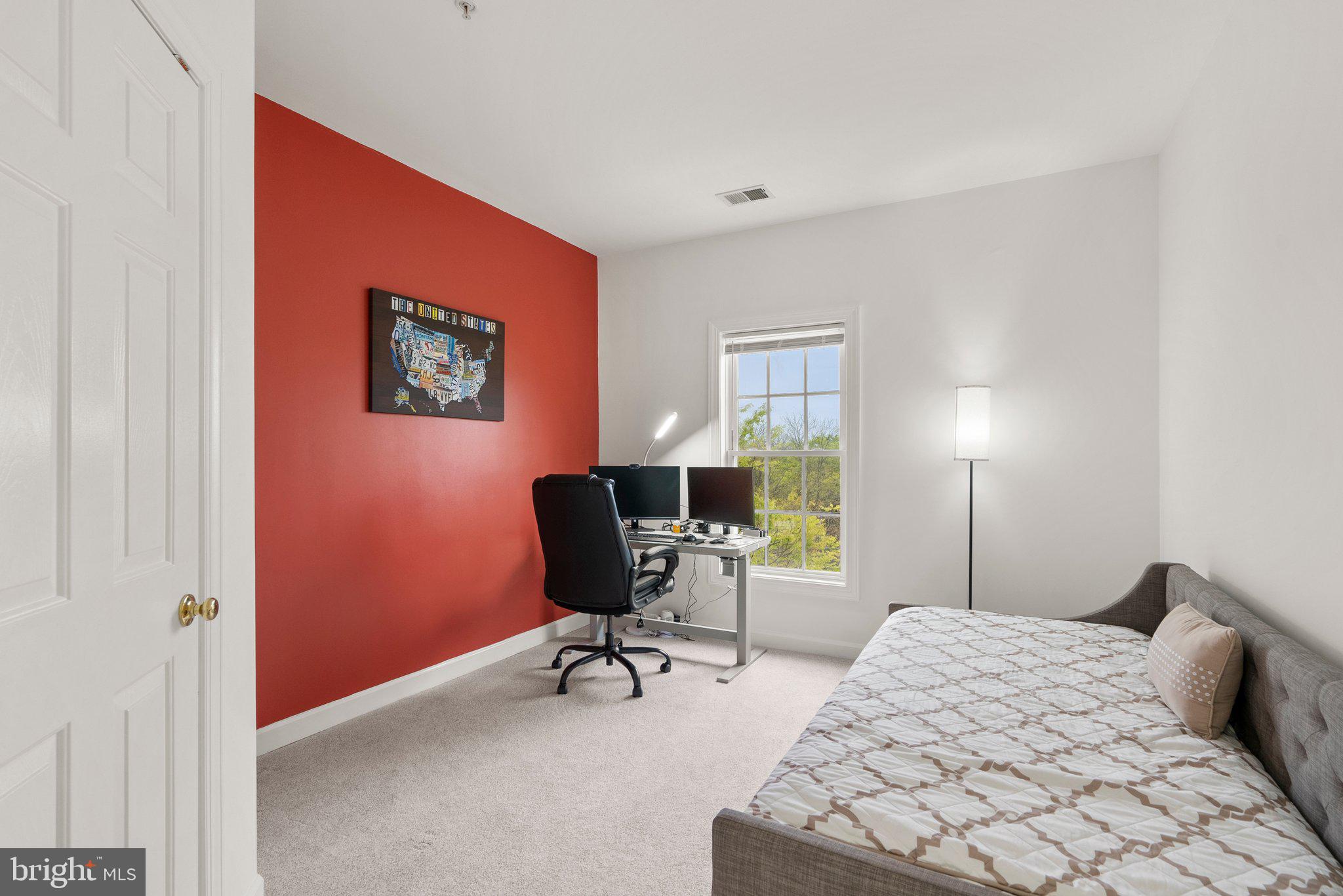 KINGSVIEW VILLAGE - Residential