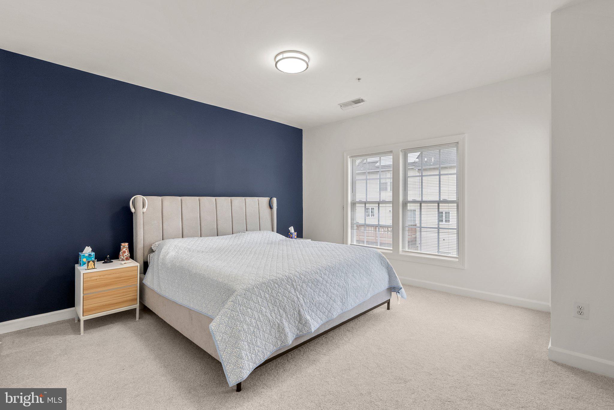 KINGSVIEW VILLAGE - Residential