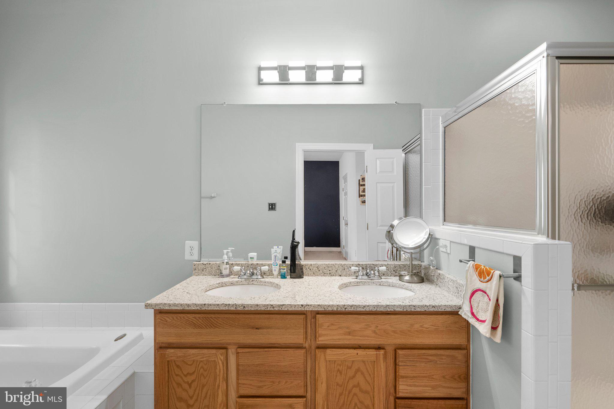 KINGSVIEW VILLAGE - Residential