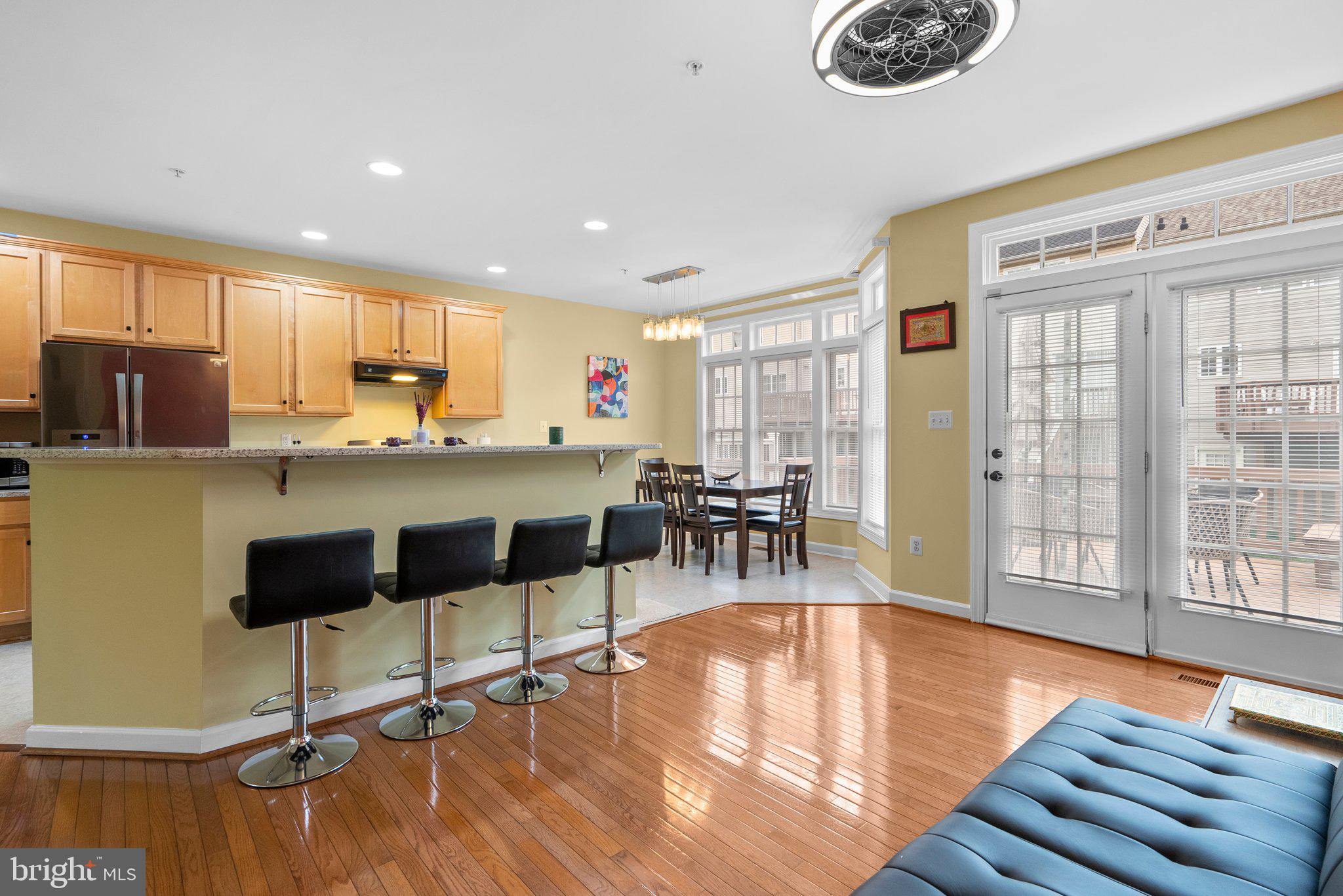 KINGSVIEW VILLAGE - Residential