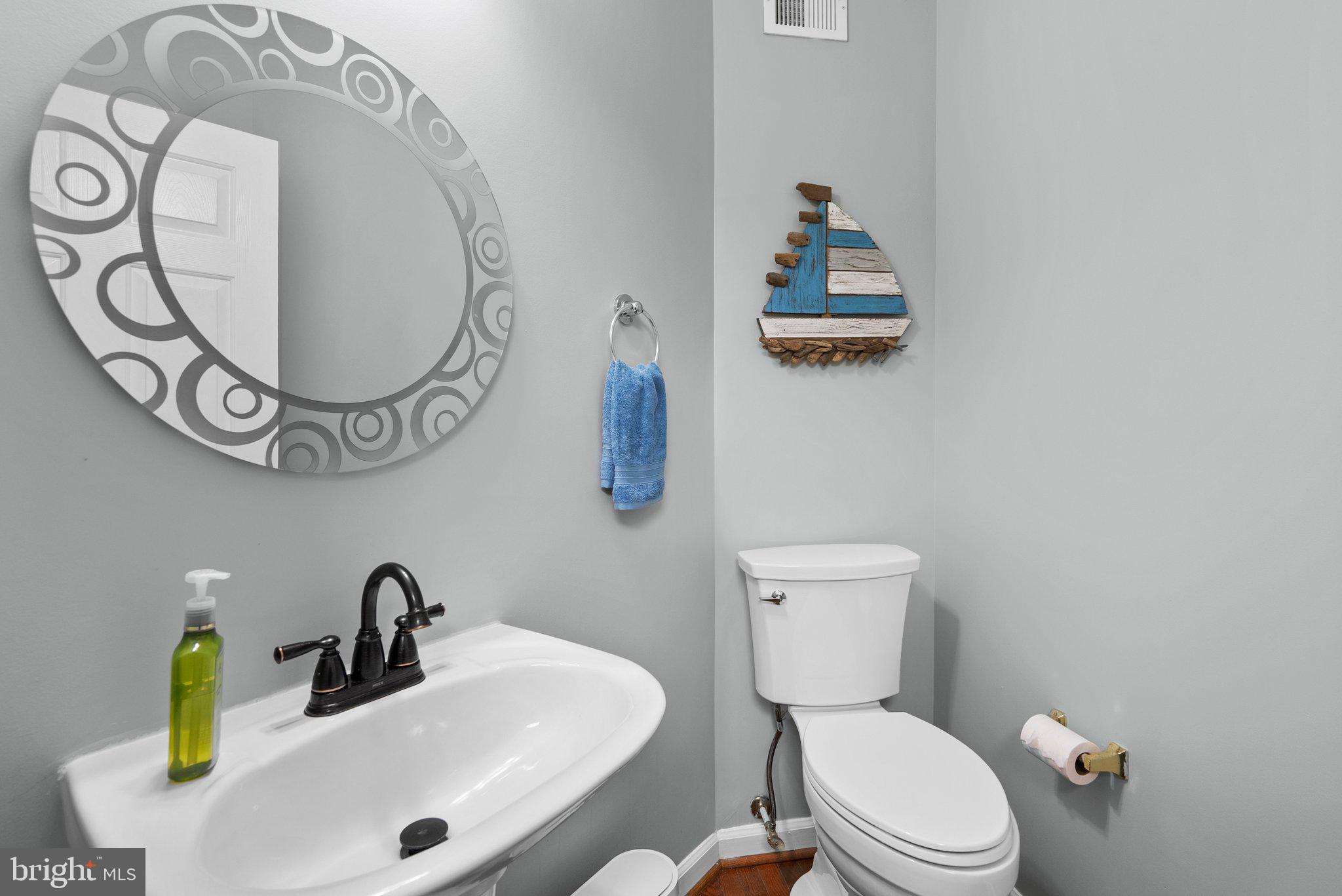 KINGSVIEW VILLAGE - Residential