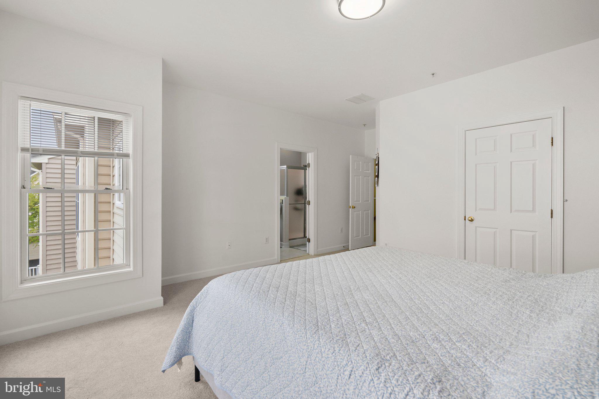 KINGSVIEW VILLAGE - Residential