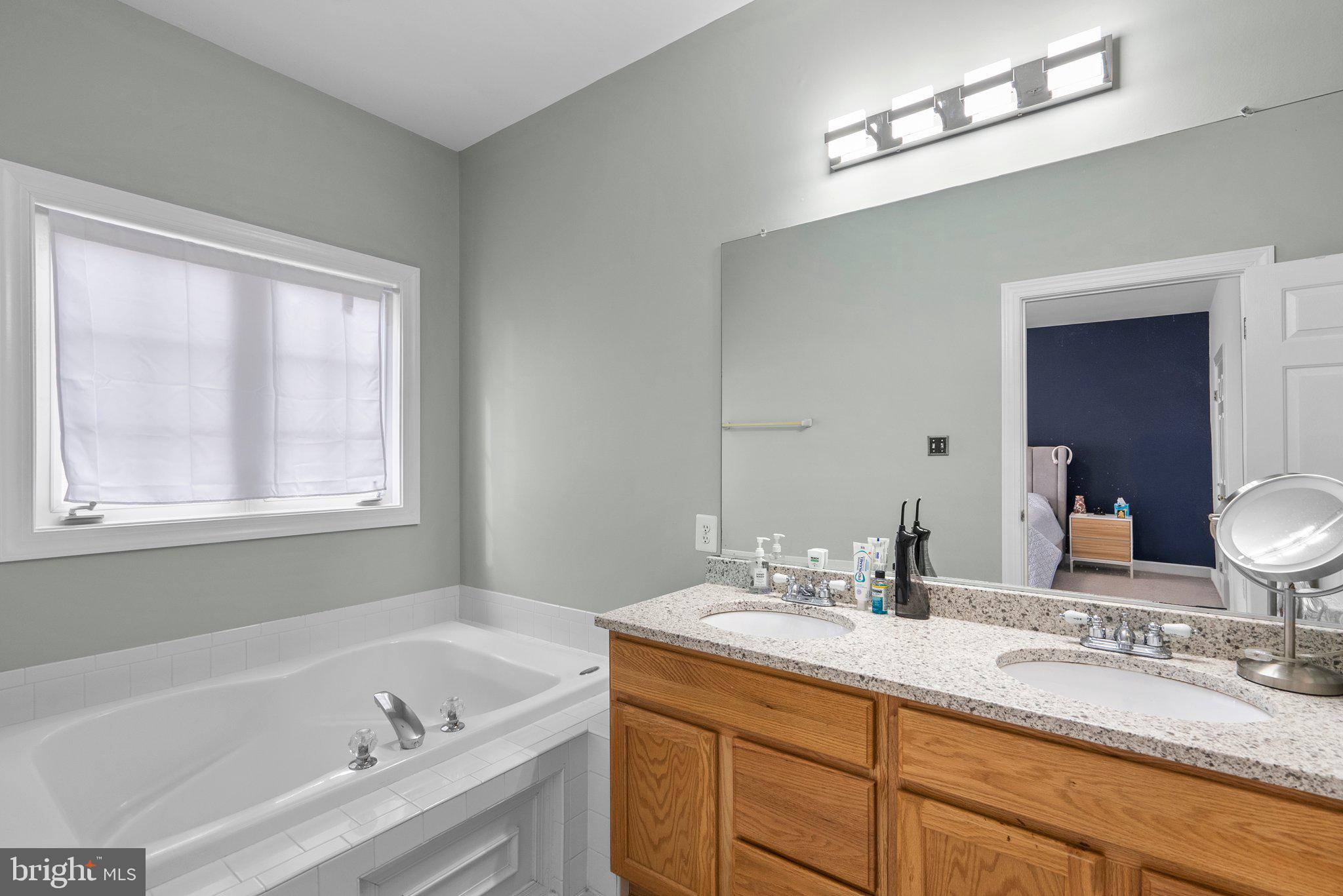 KINGSVIEW VILLAGE - Residential