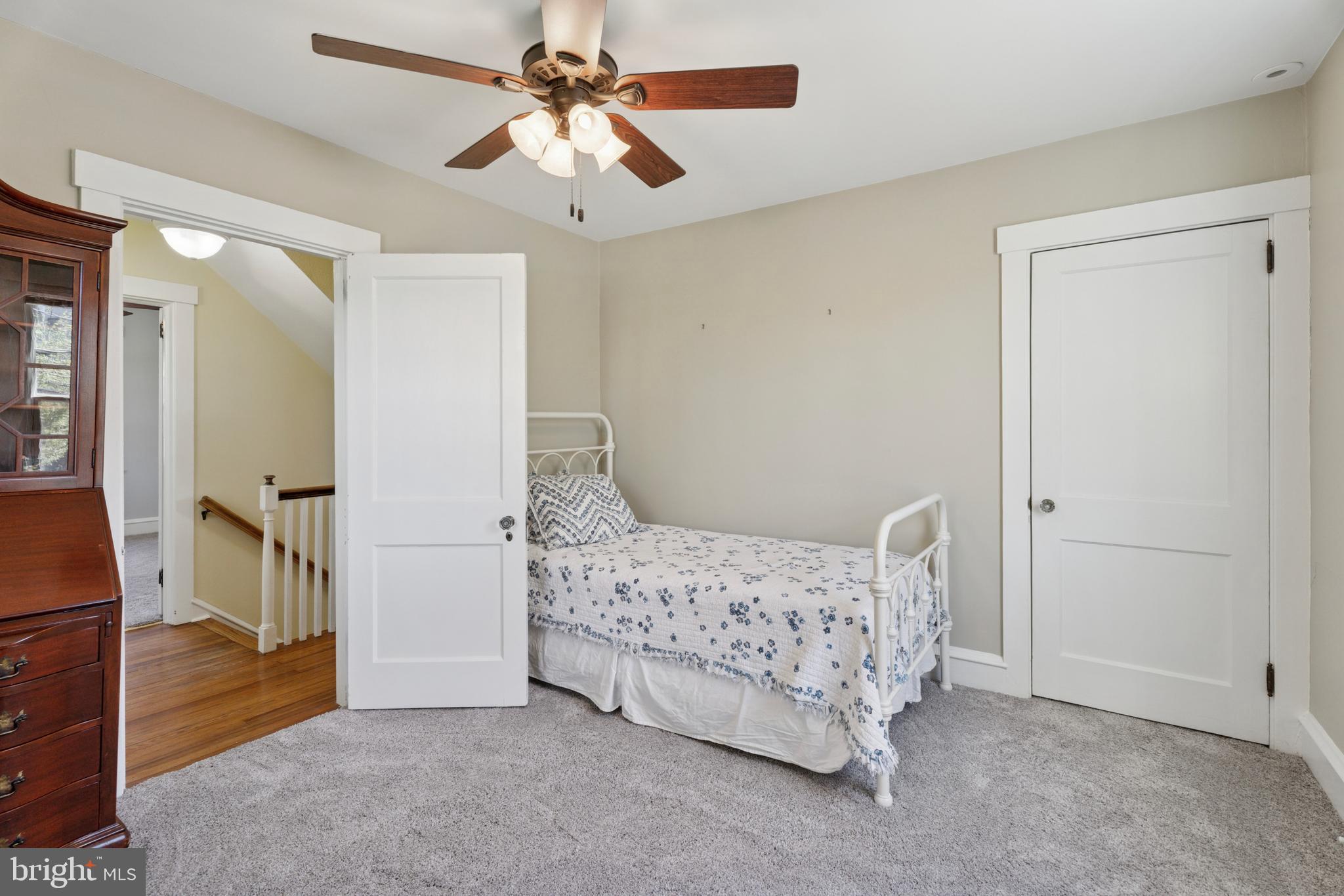 VALLEY HILLS - Residential