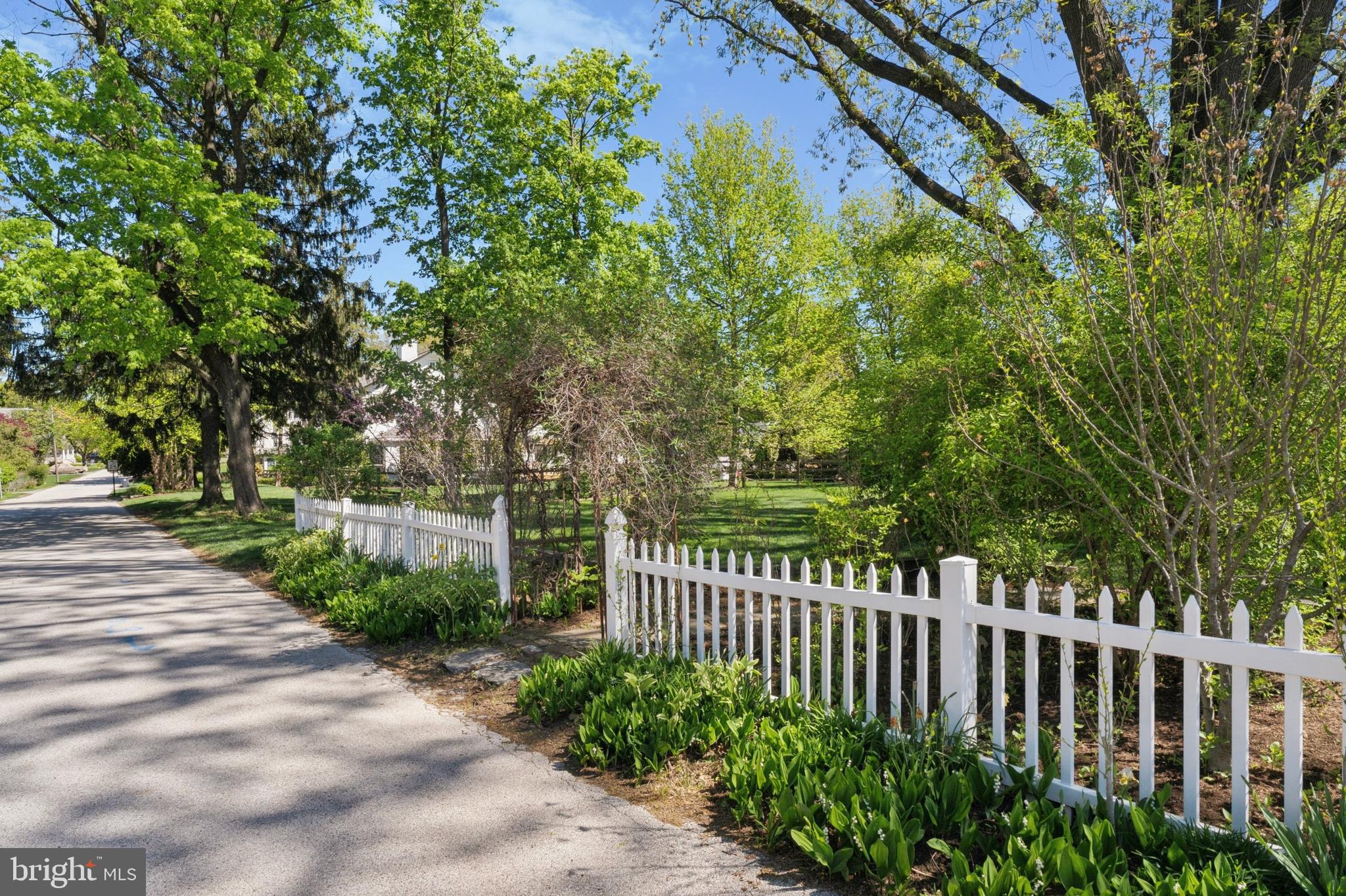 VALLEY HILLS - Residential