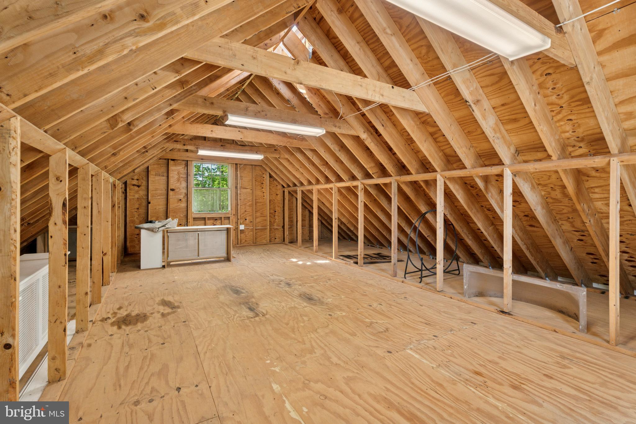 VALLEY HILLS - Residential