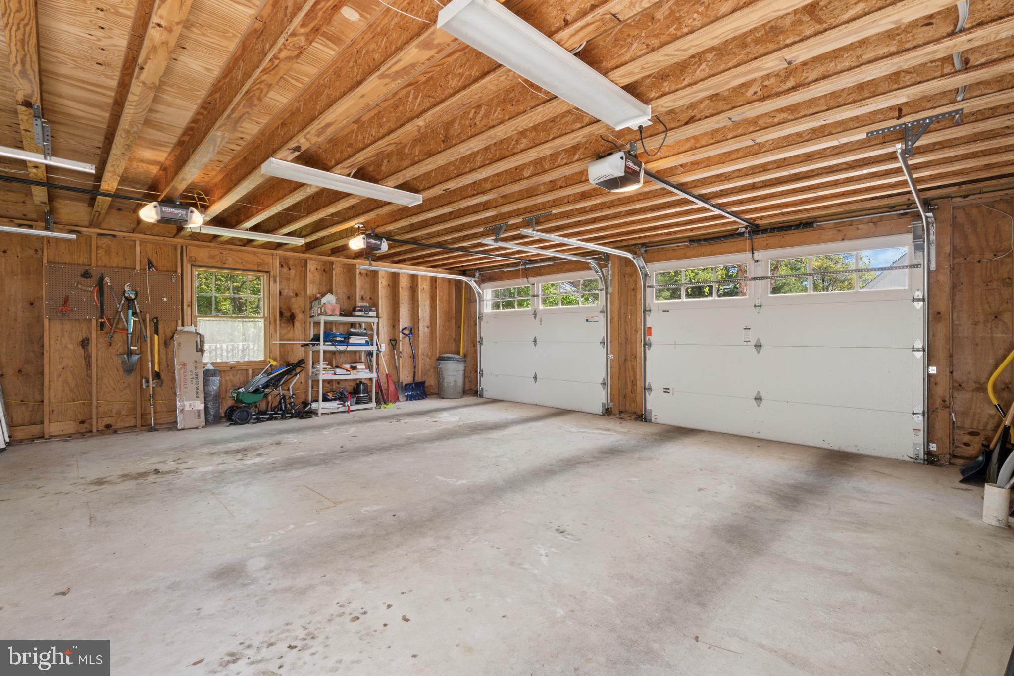 VALLEY HILLS - Residential