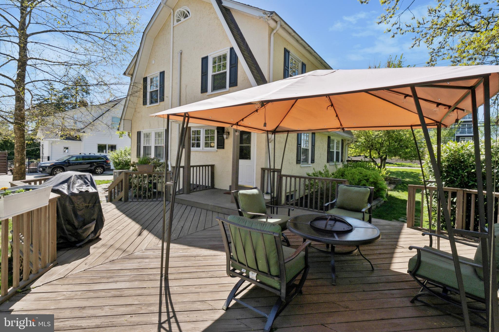 VALLEY HILLS - Residential