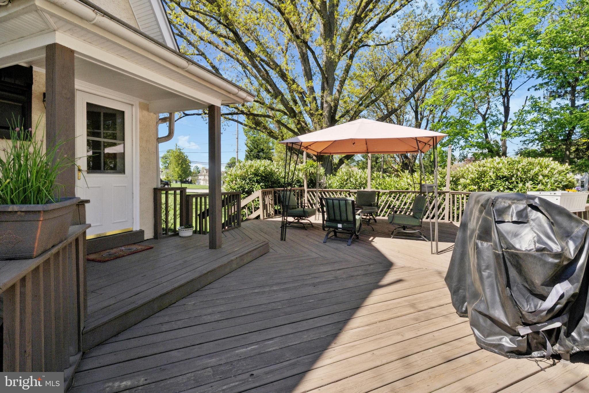 VALLEY HILLS - Residential