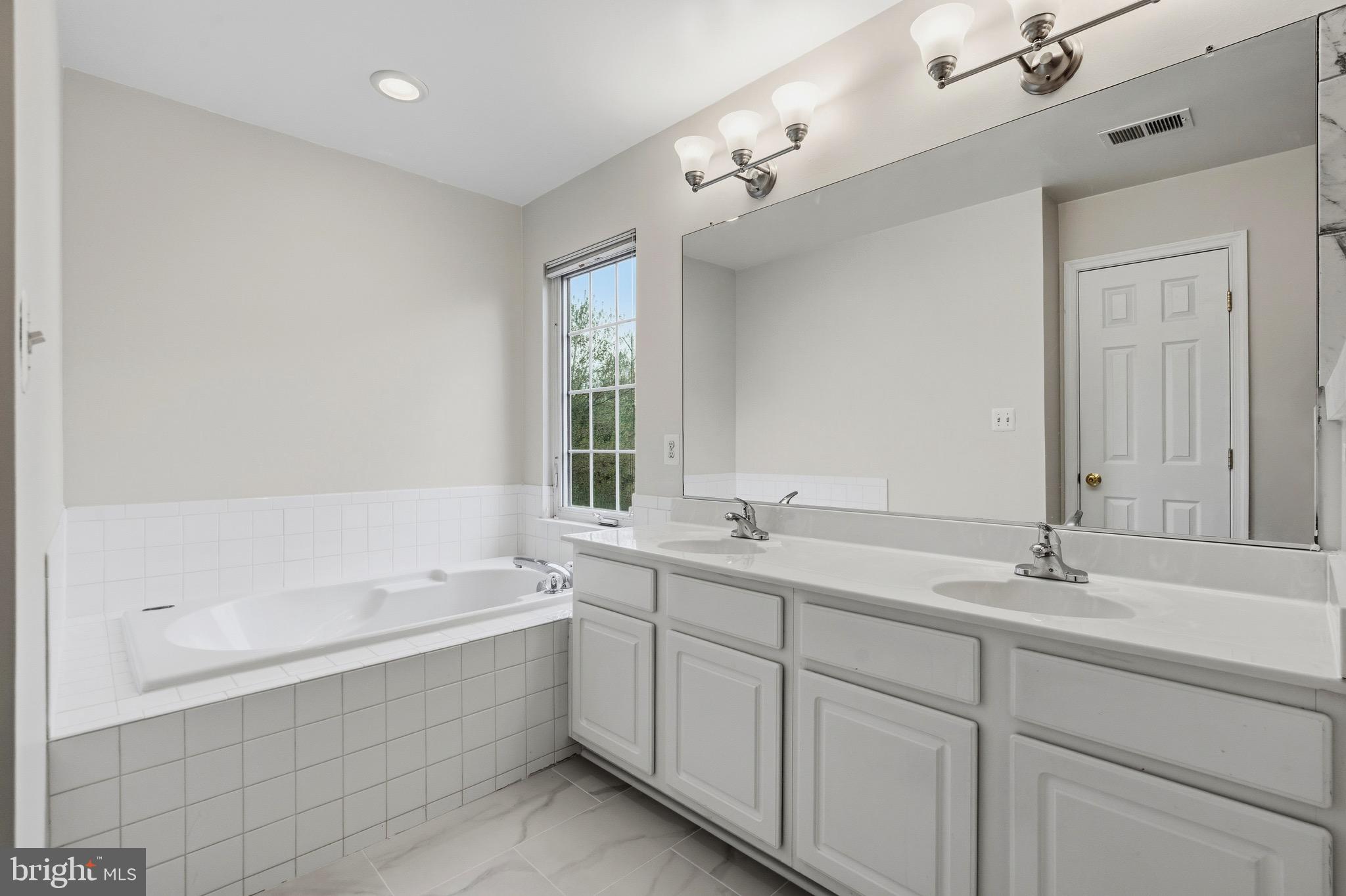 BRAEMAR - Residential