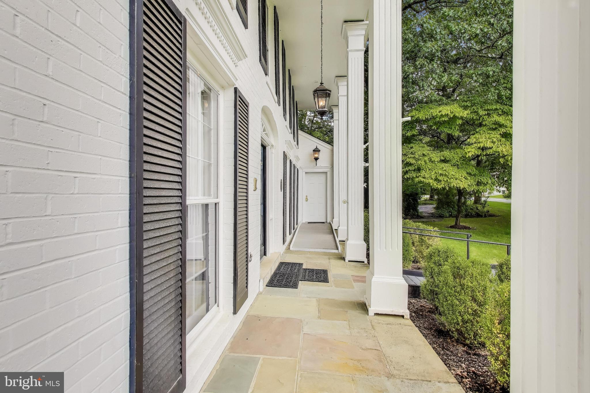 8806 FOX HILLS TRAIL