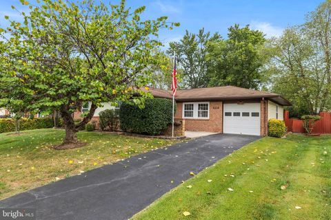 210 W BEECH ROAD STERLING VA 20164