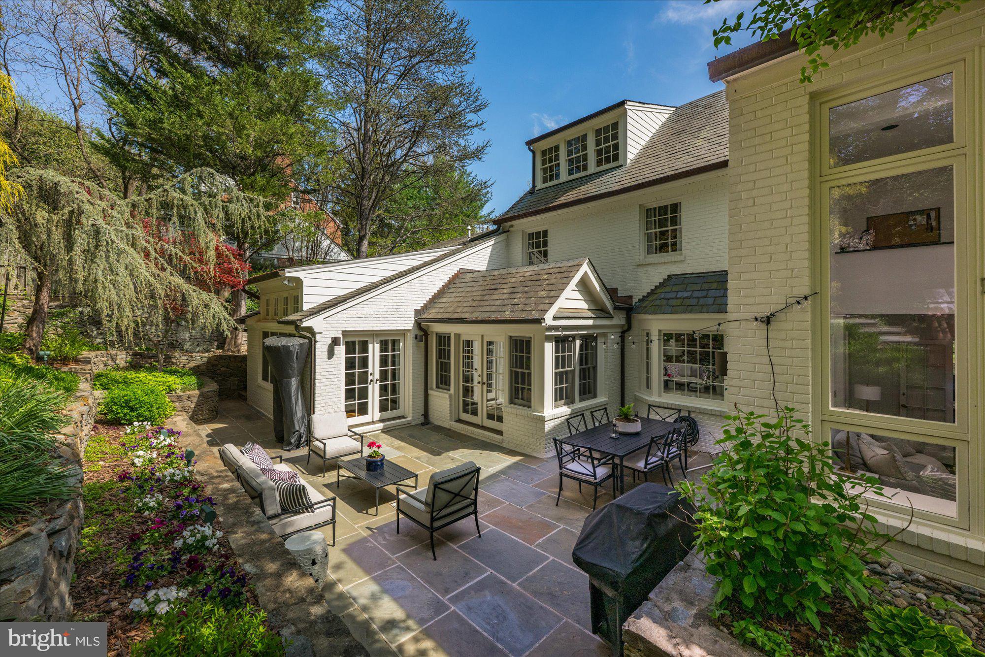 WESLEY HEIGHTS - Residential