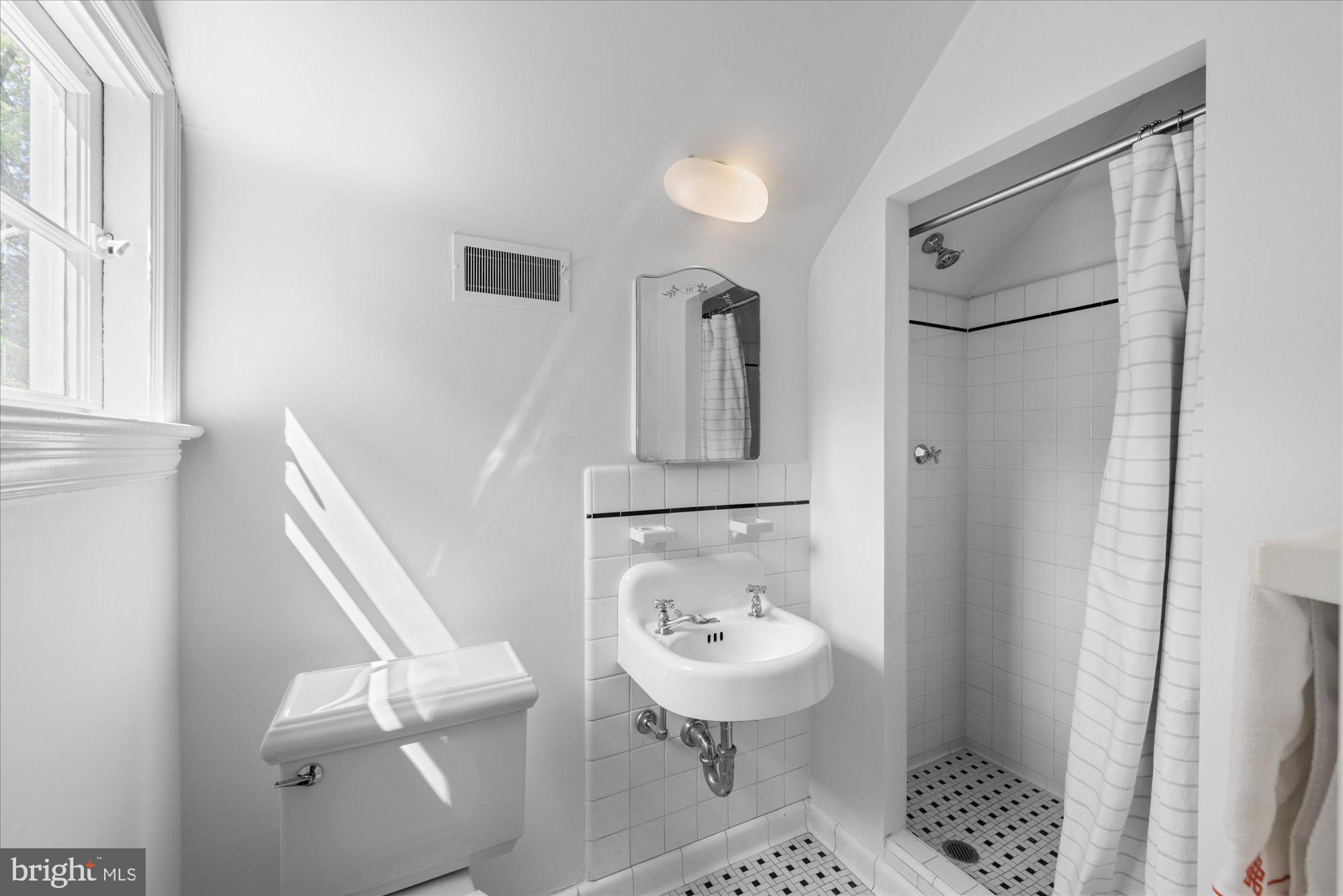 WESLEY HEIGHTS - Residential