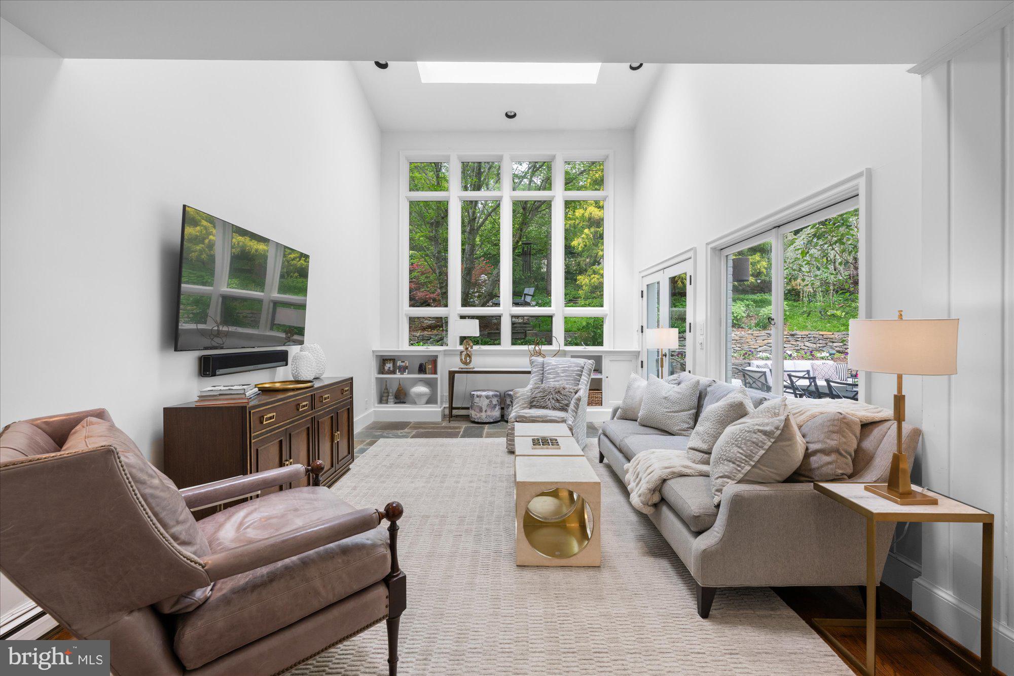 WESLEY HEIGHTS - Residential